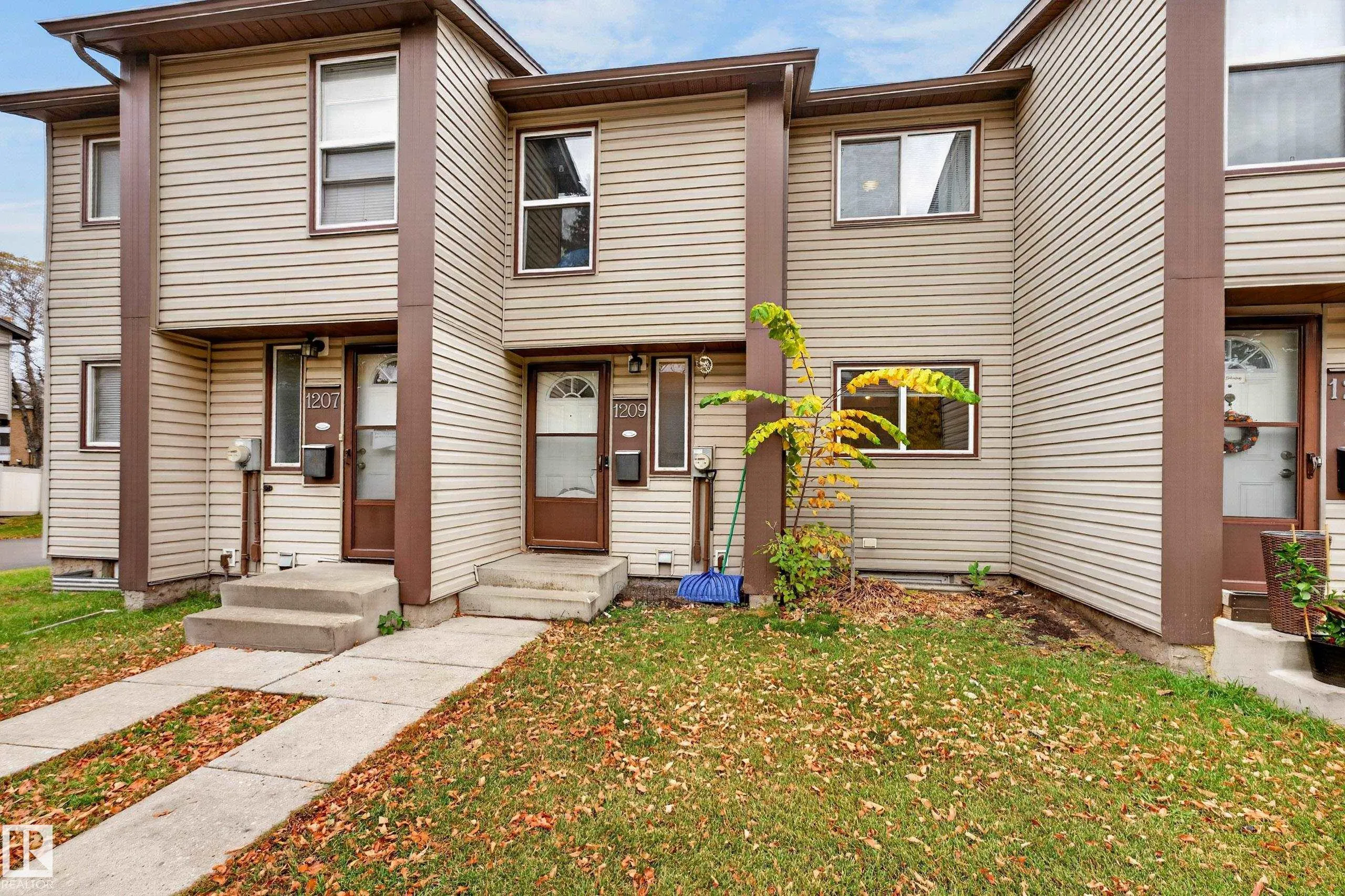 1209 HOOKE Road
