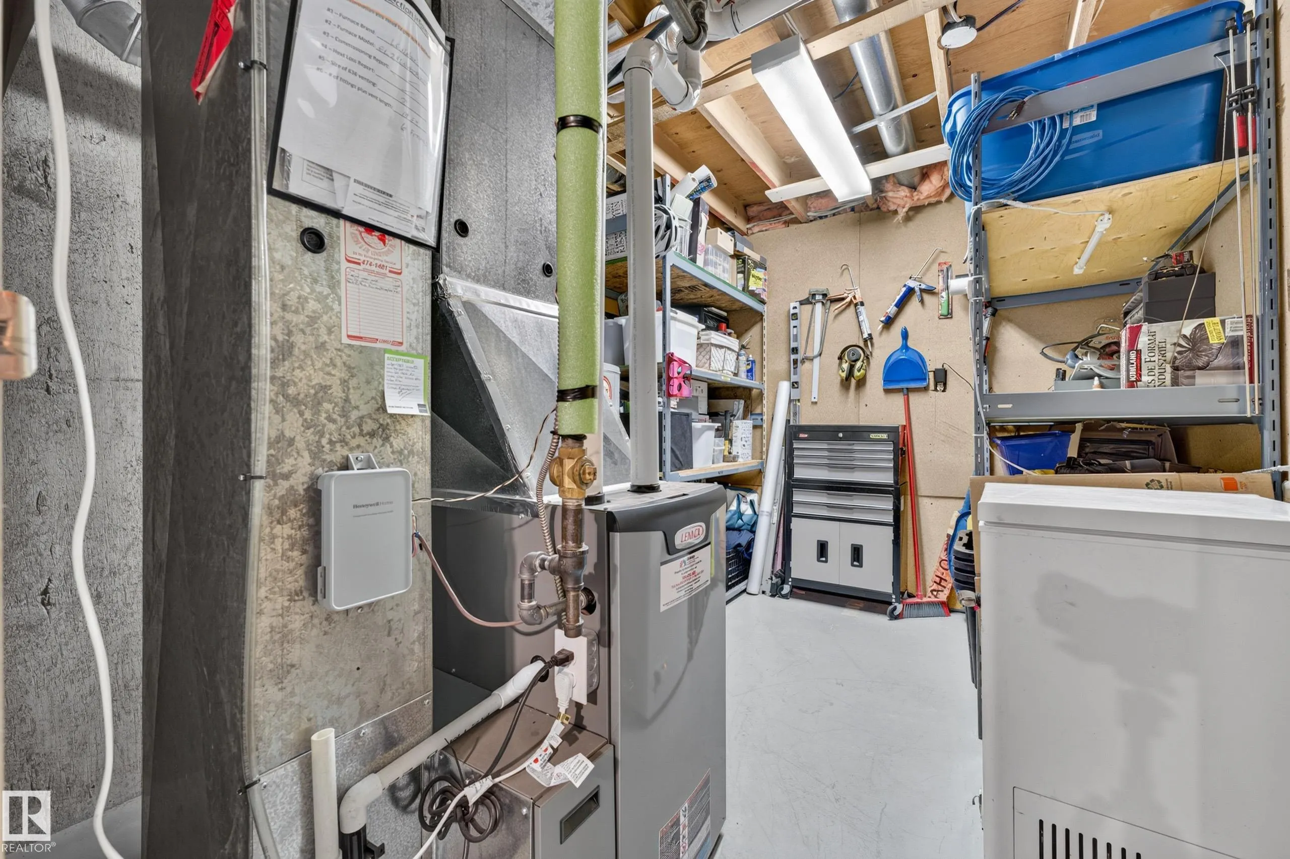 1209 HOOKE Road