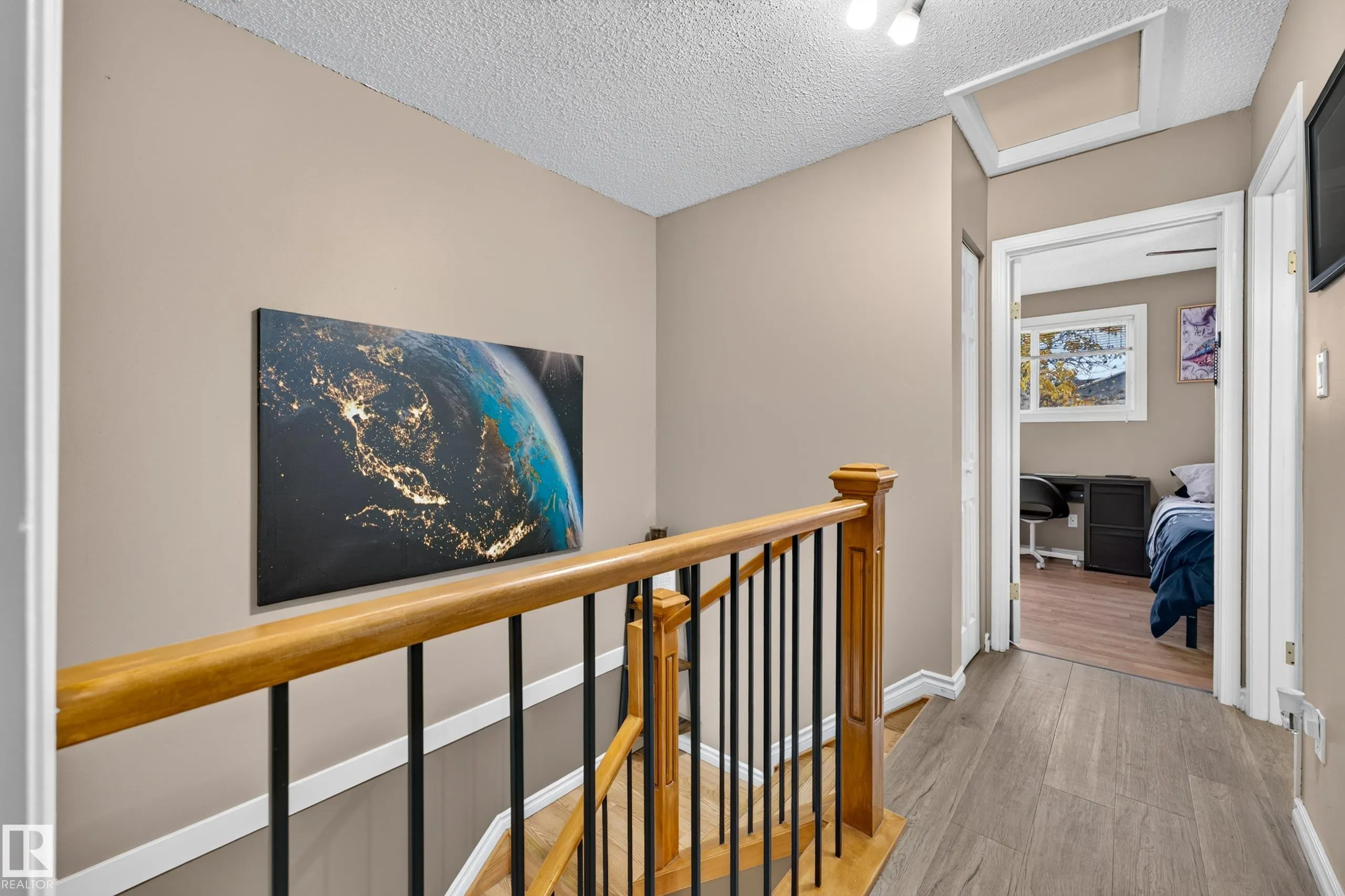1209 HOOKE Road