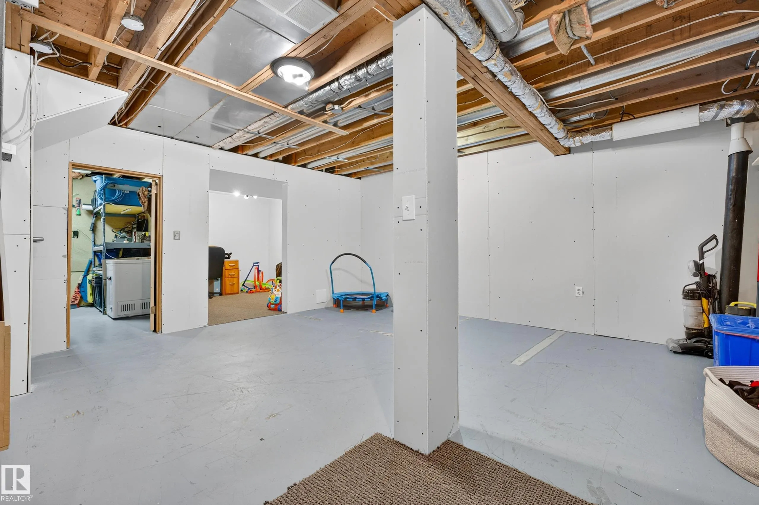 1209 HOOKE Road