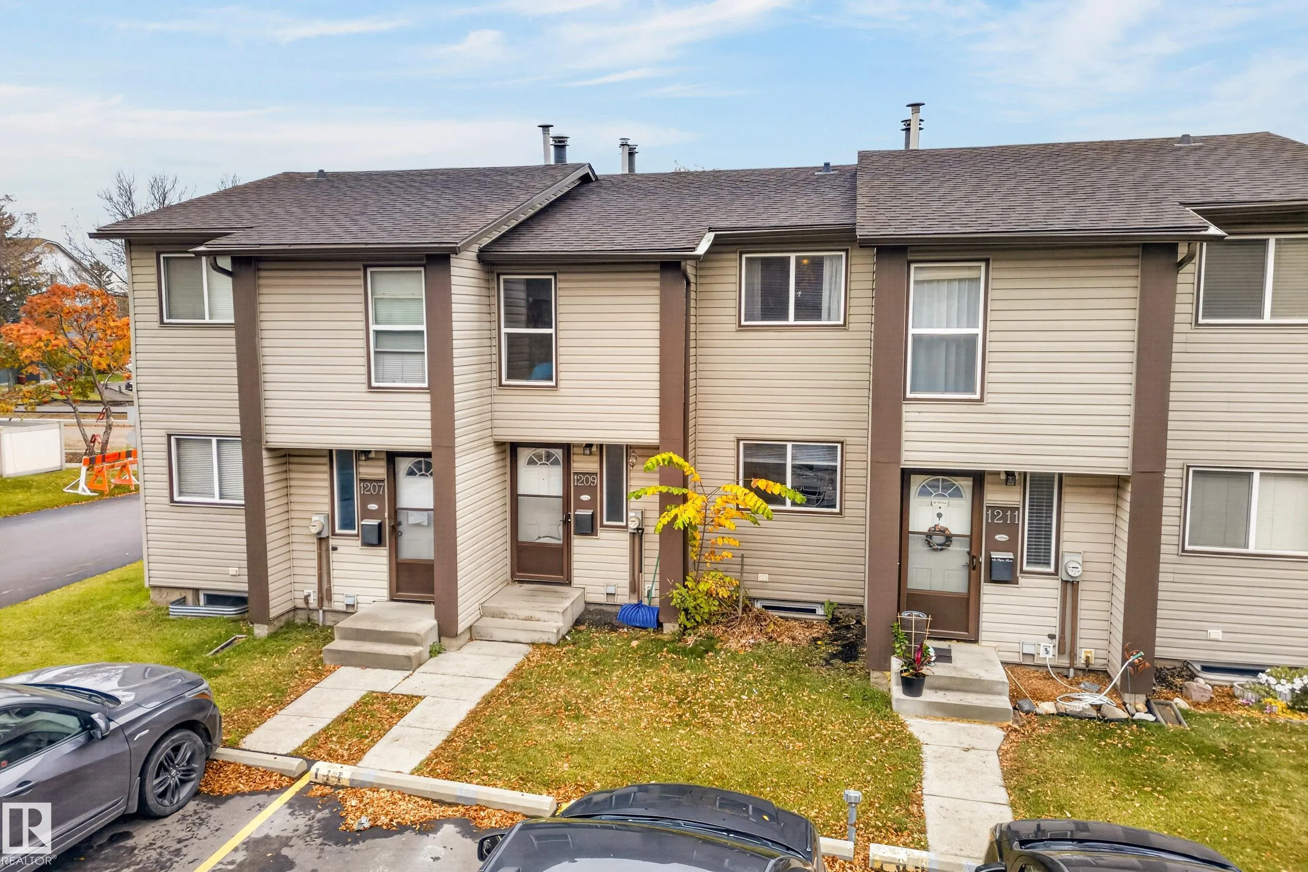 1209 HOOKE Road