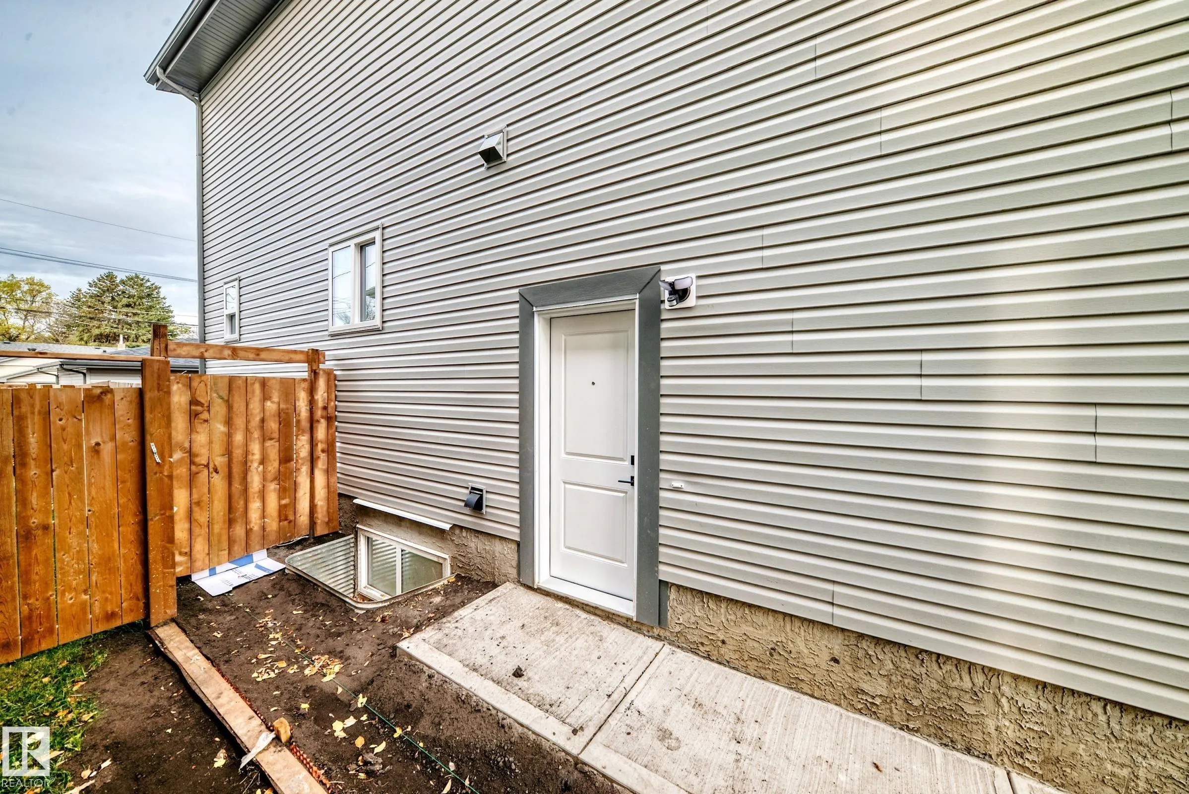 12906 123 Street