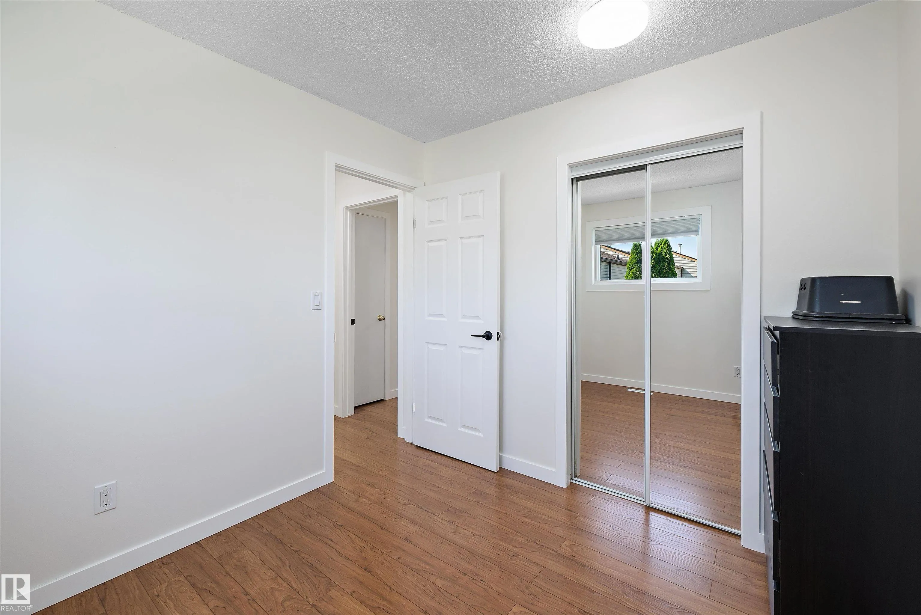 14207 23 Street