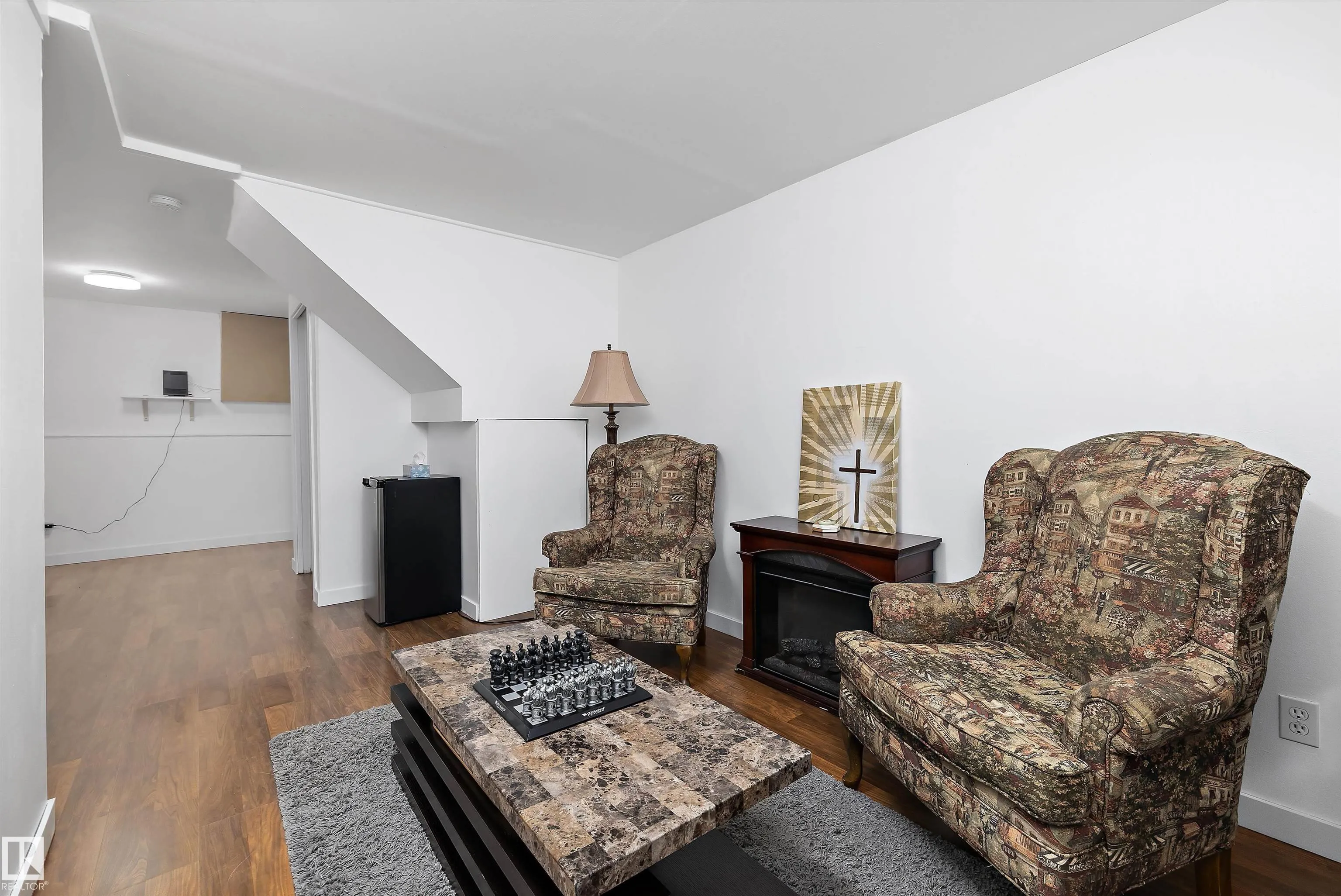14207 23 Street