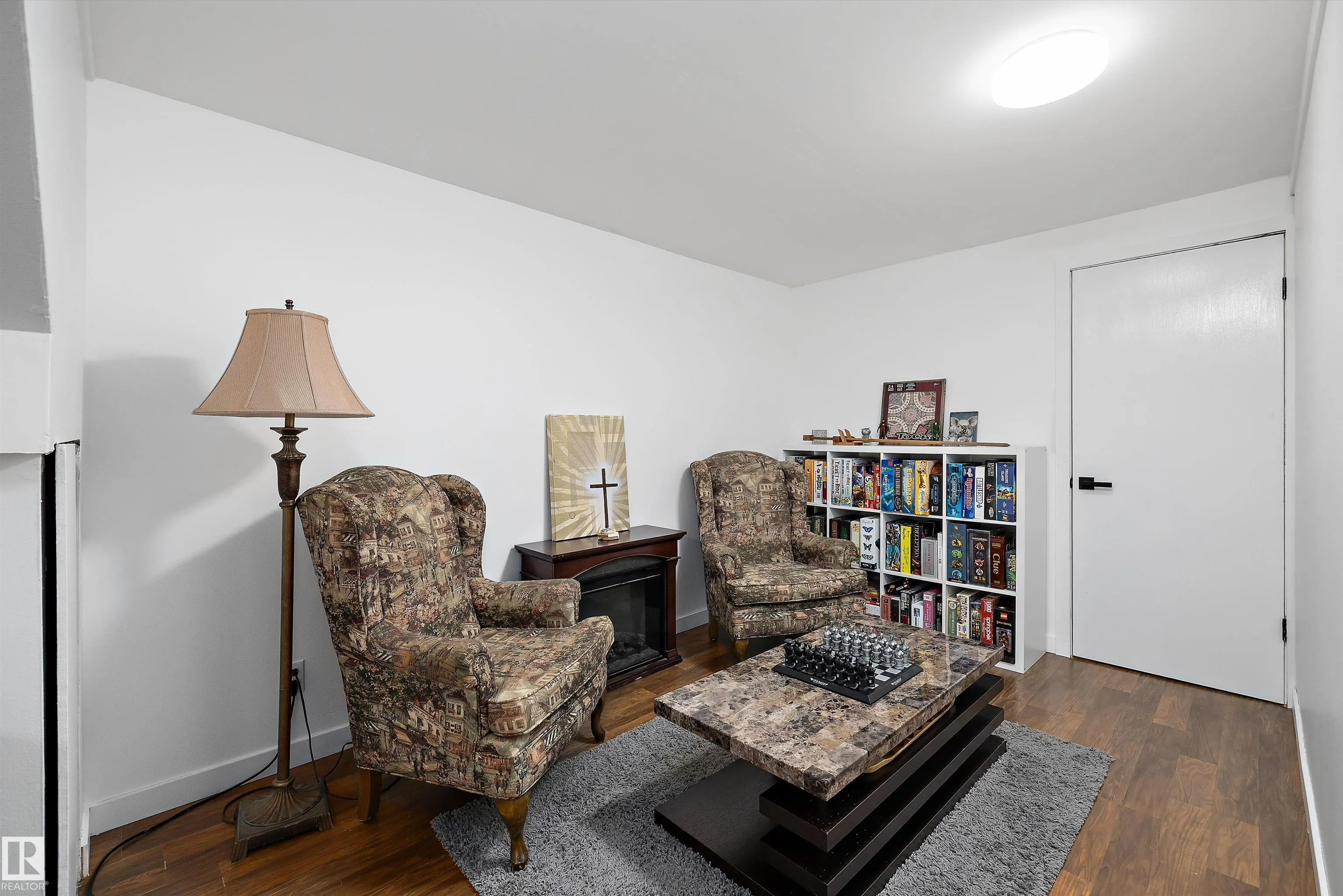 14207 23 Street