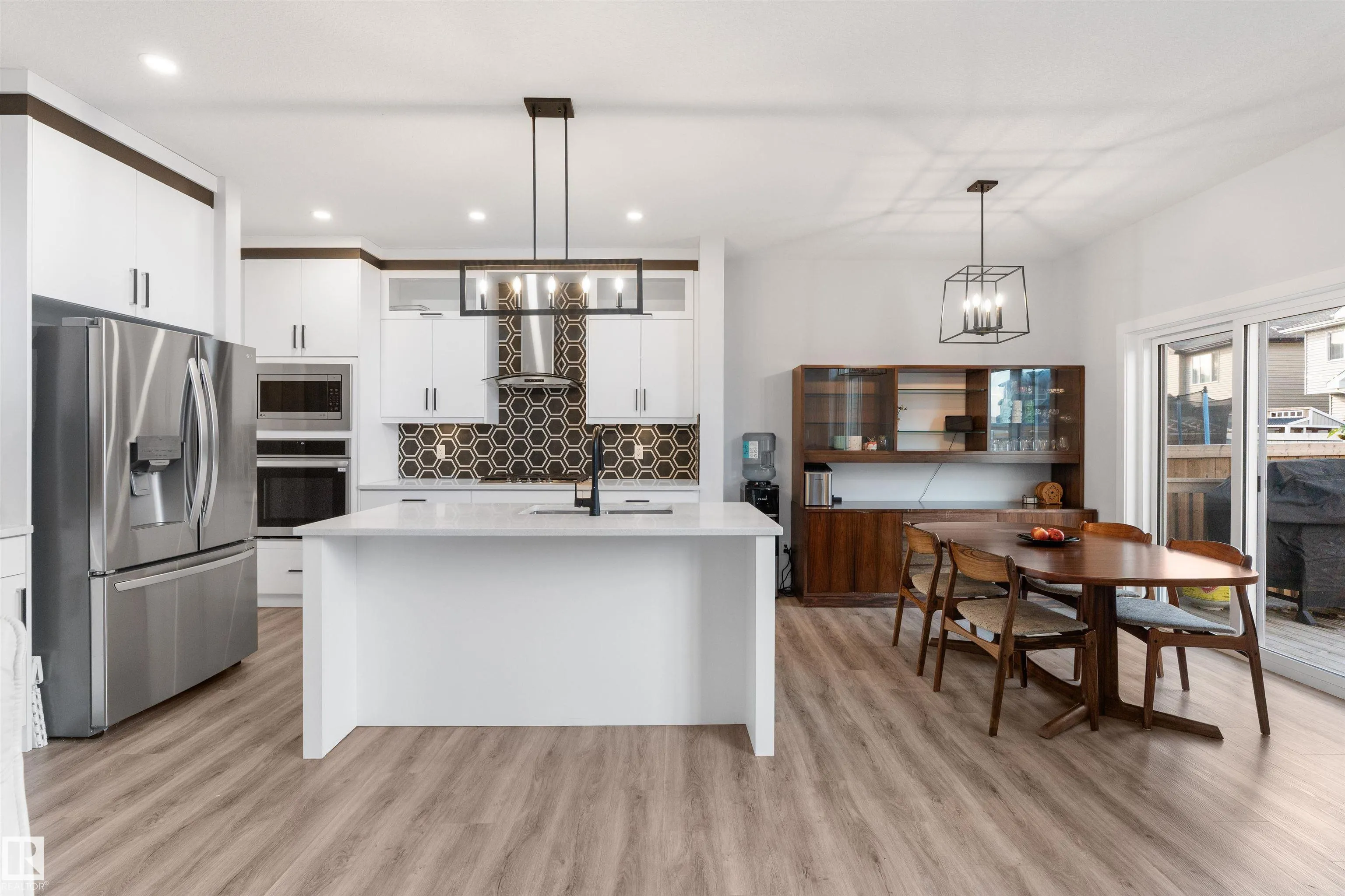 35 MEADOWBROOK Way