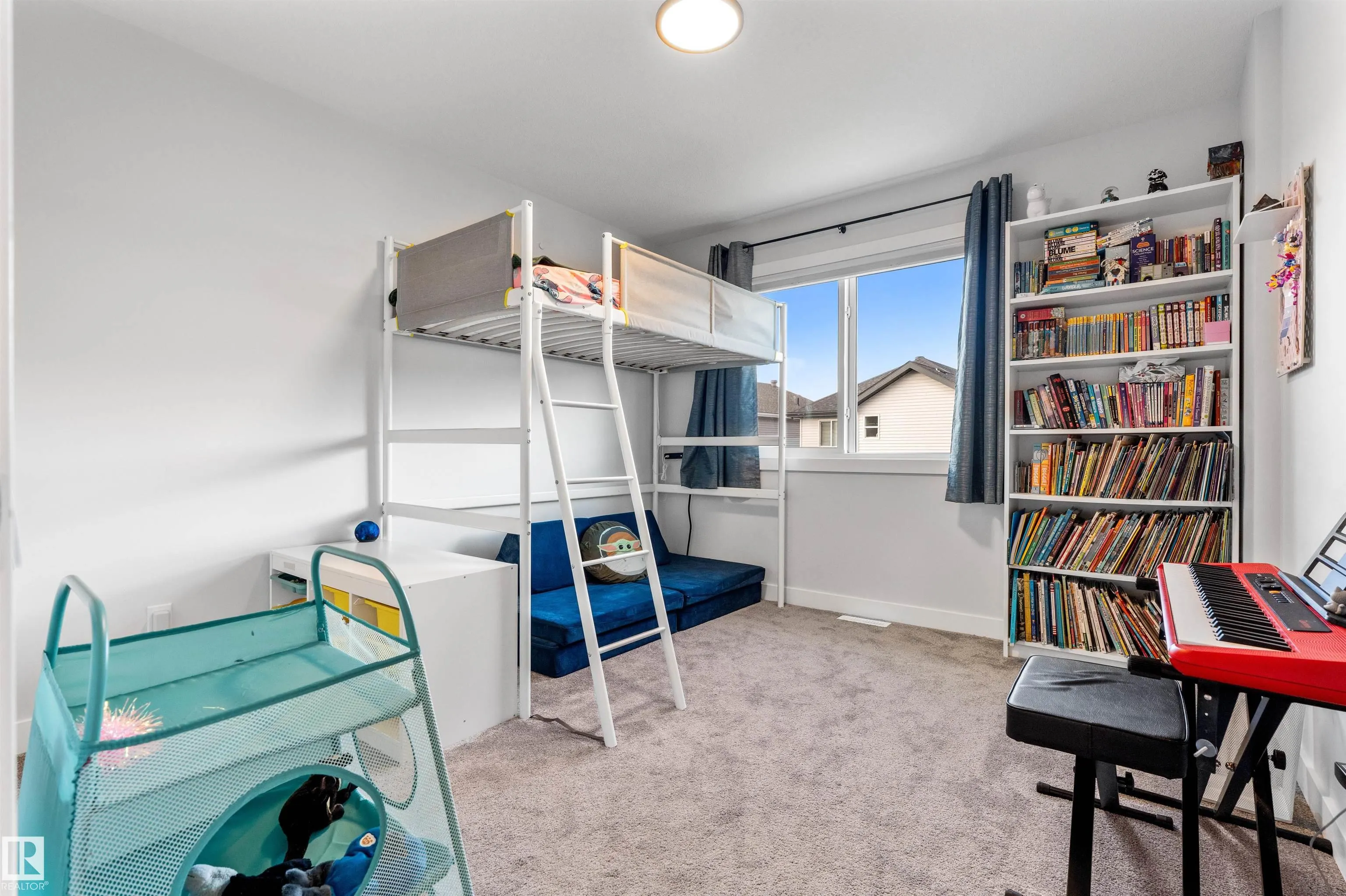 35 MEADOWBROOK Way