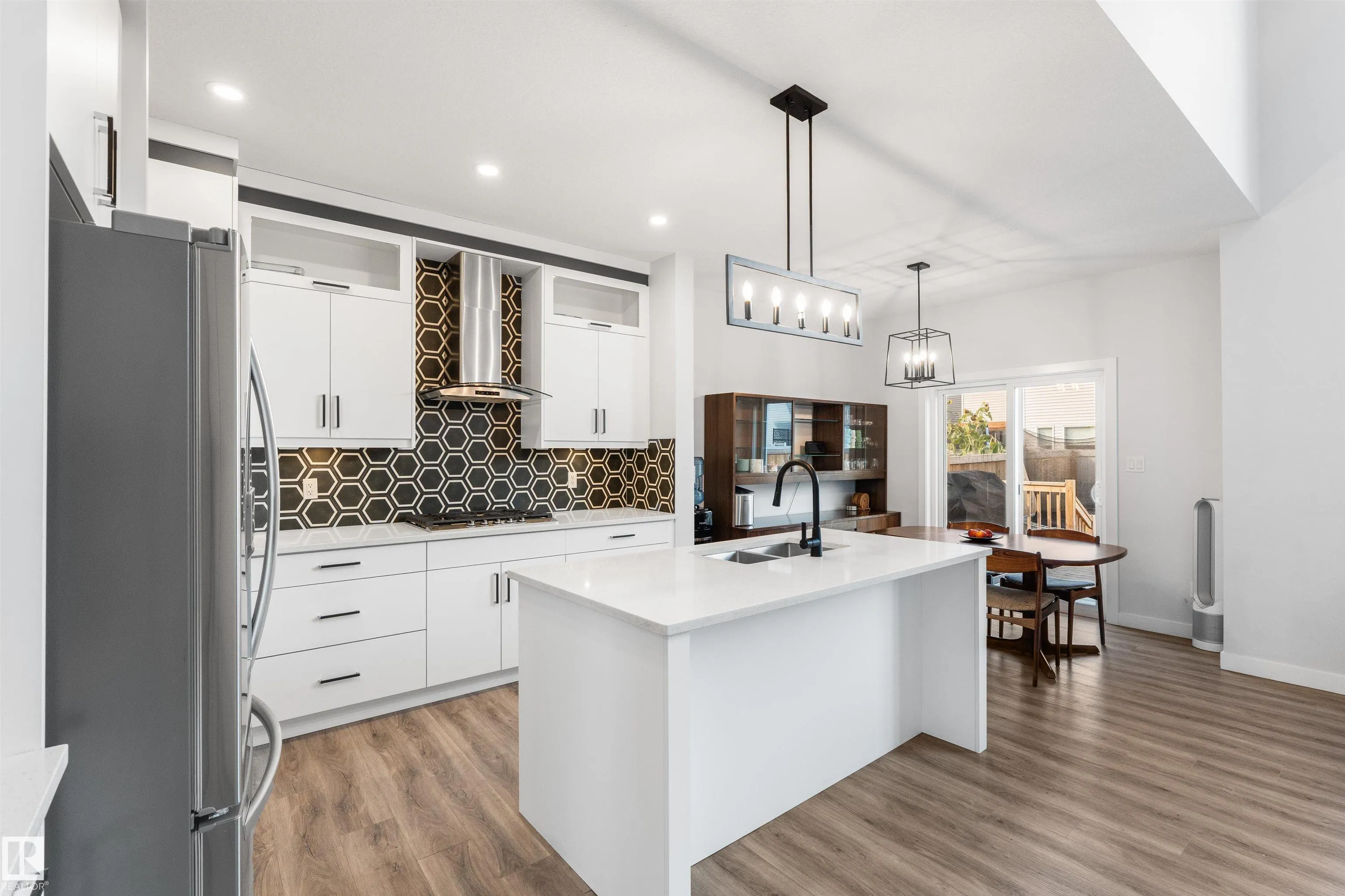 35 MEADOWBROOK Way