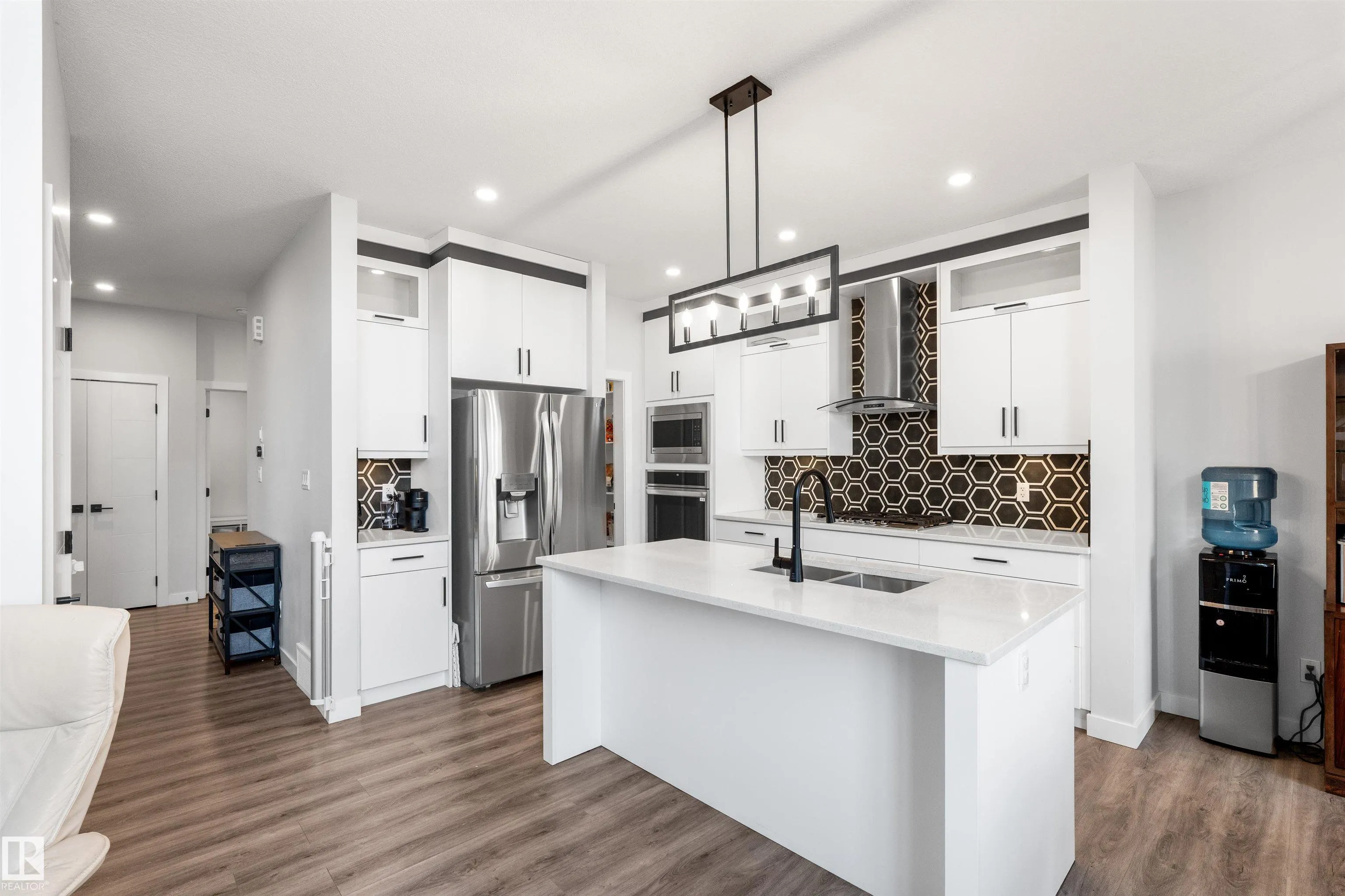 35 MEADOWBROOK Way