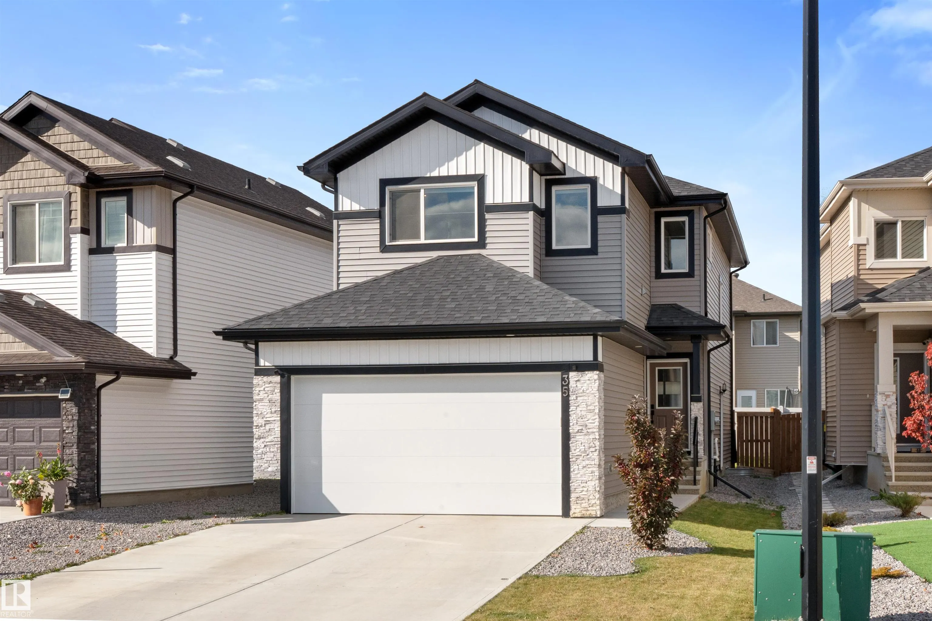 35 MEADOWBROOK Way