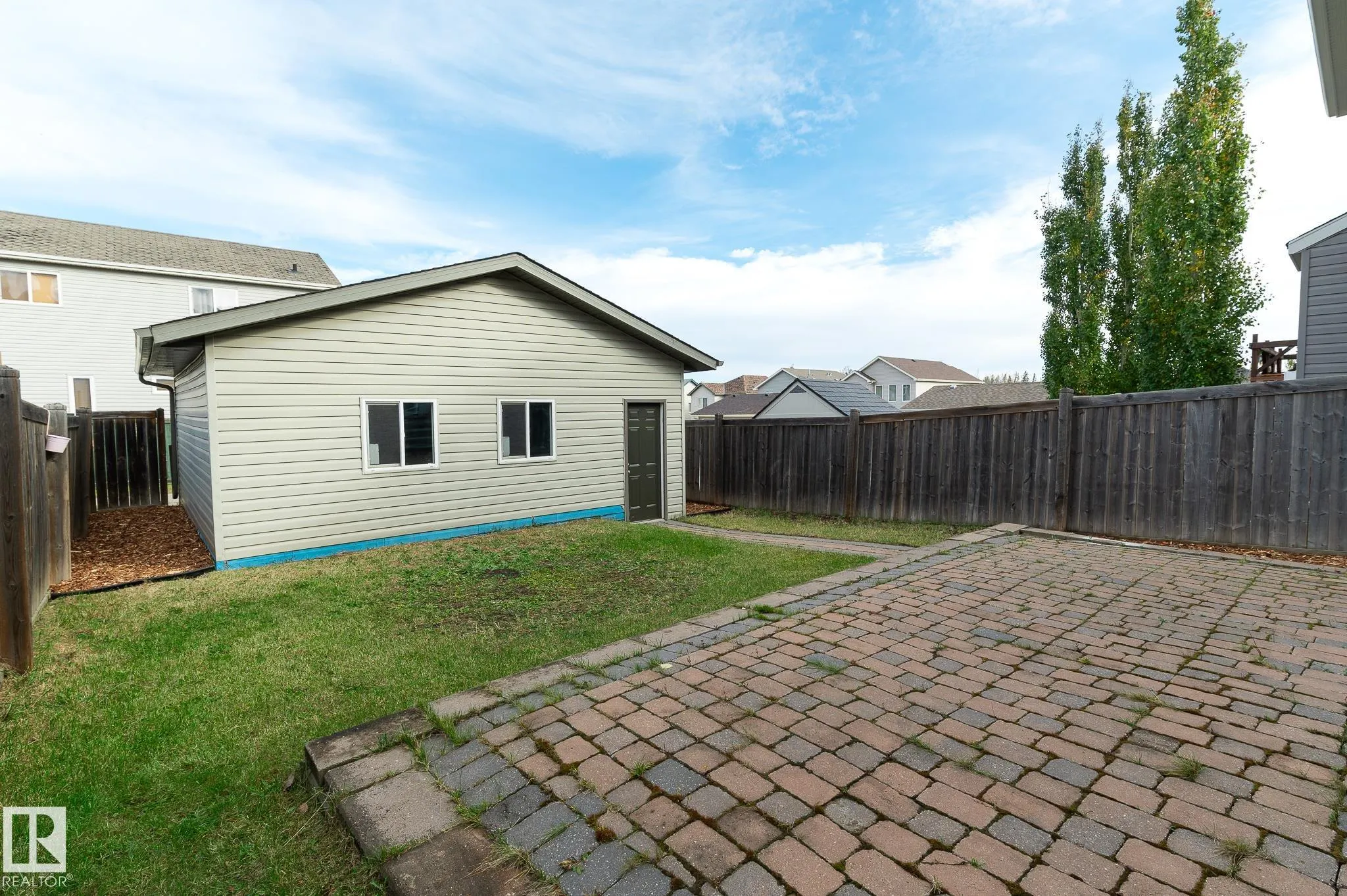 50 VIVIAN Way