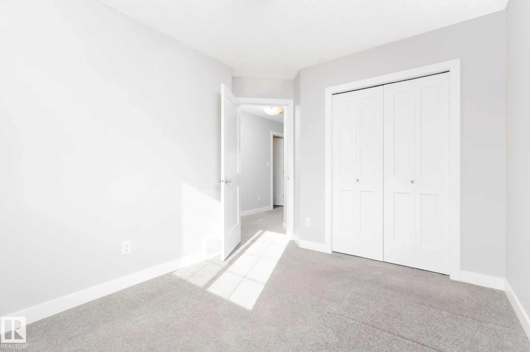 50 VIVIAN Way