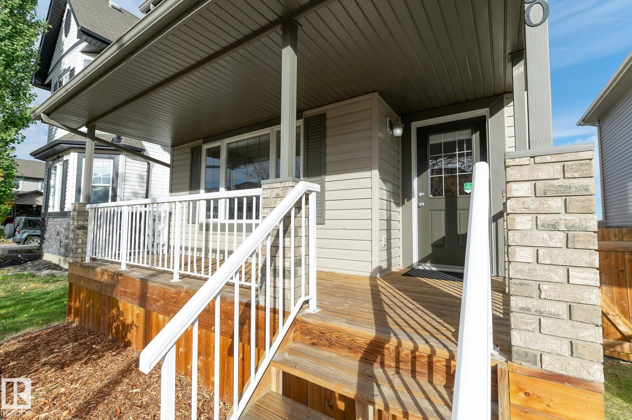 50 VIVIAN Way