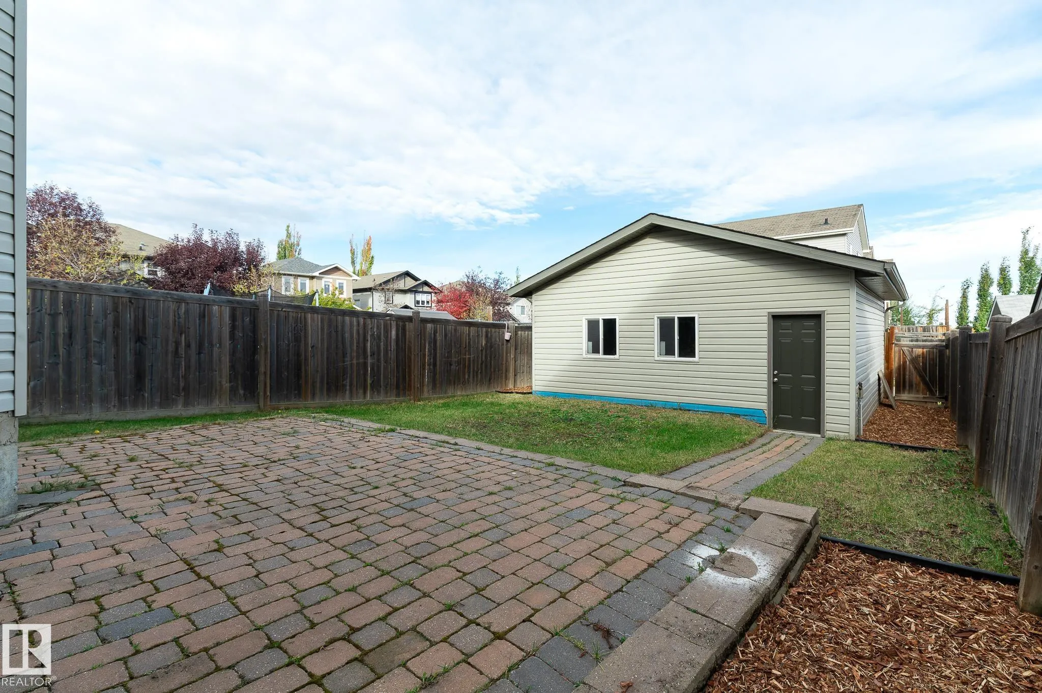 50 VIVIAN Way