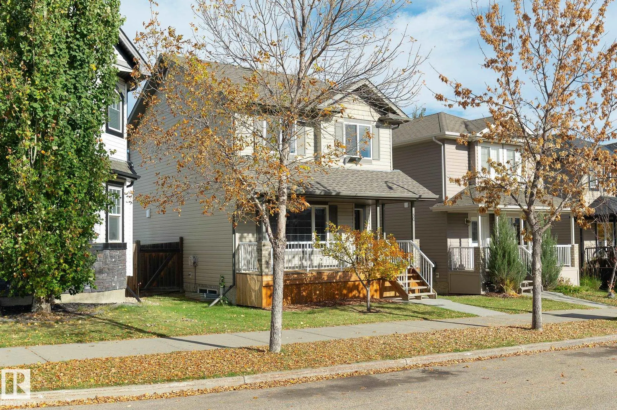 50 VIVIAN Way