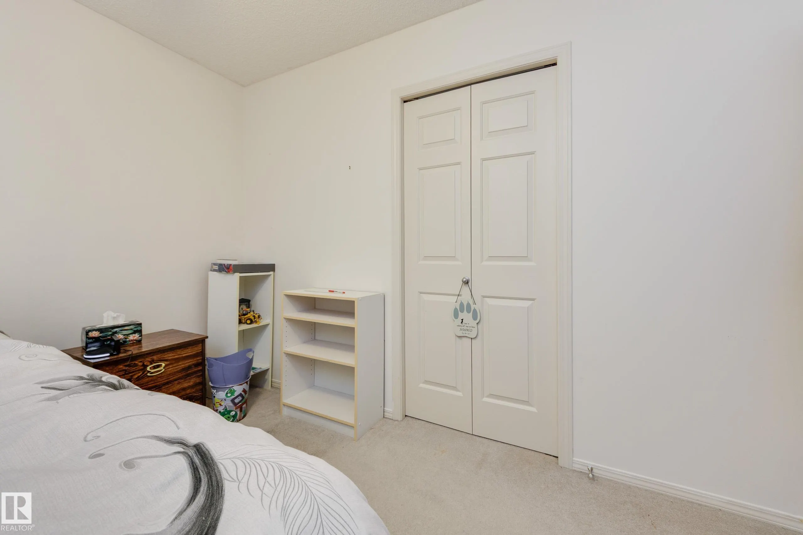 553 GLENWRIGHT Crescent