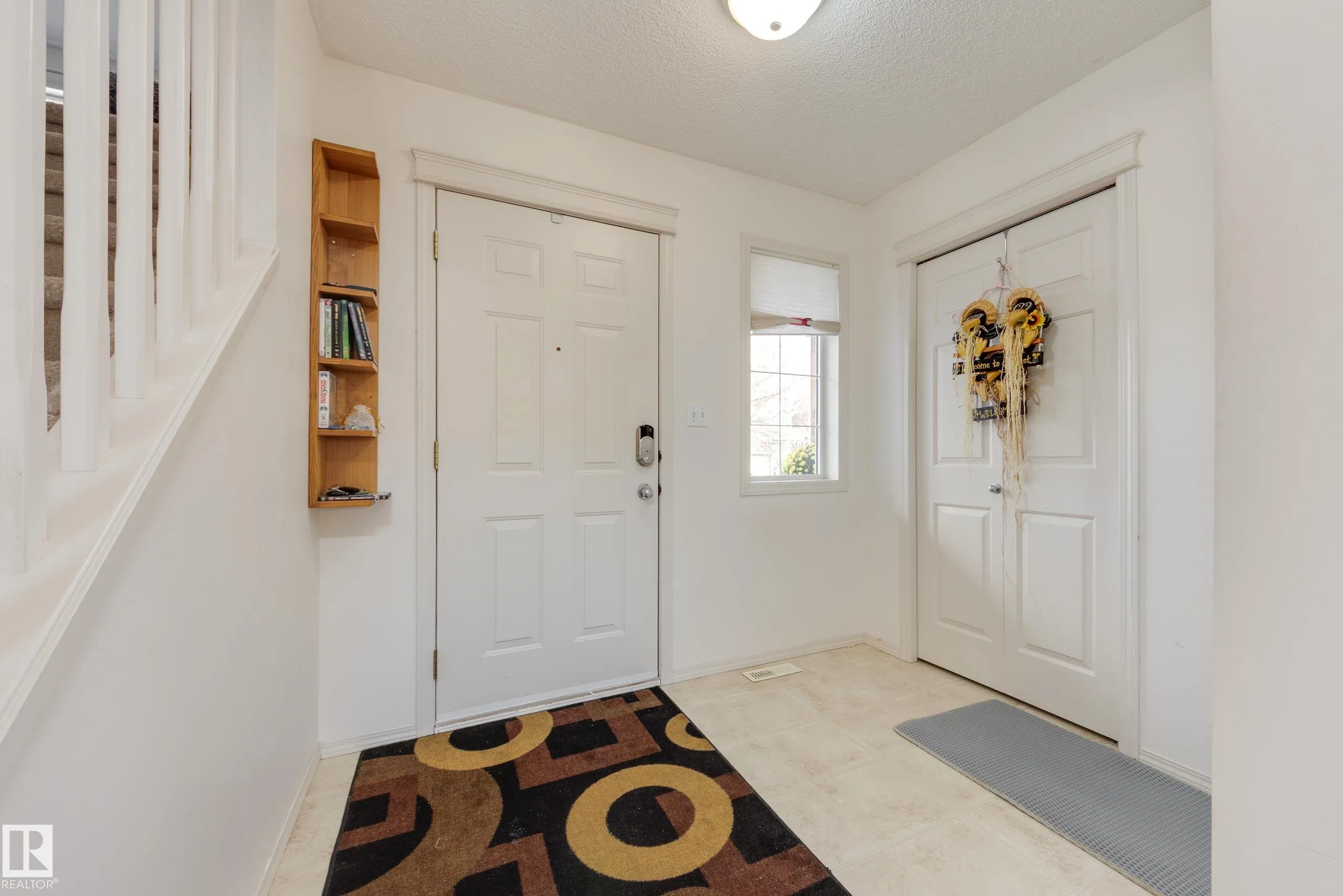 553 GLENWRIGHT Crescent