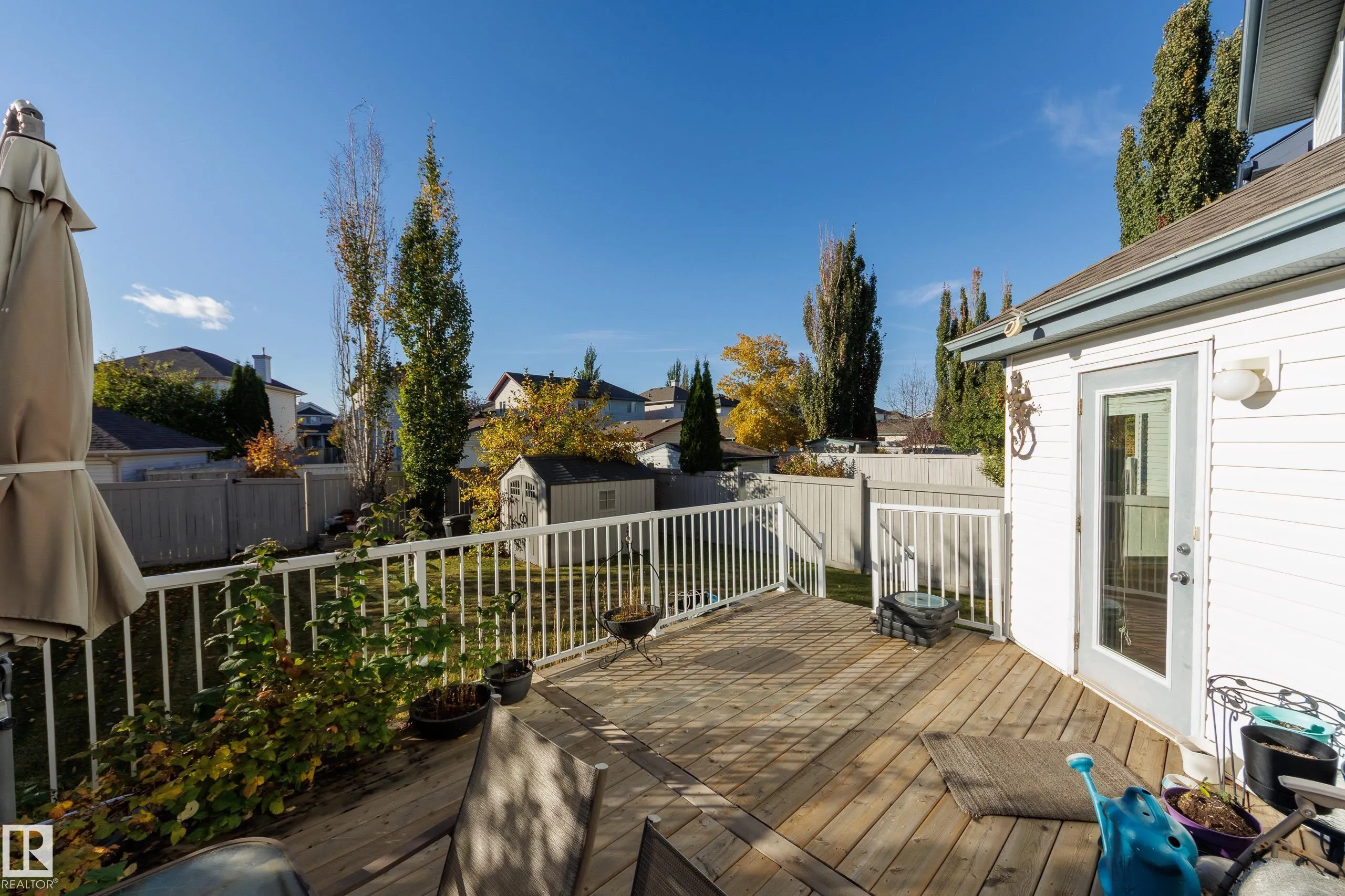 553 GLENWRIGHT Crescent