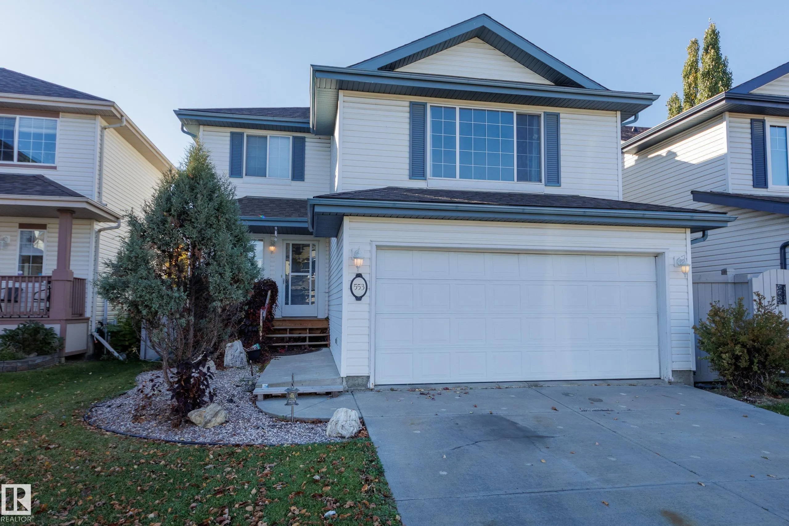 553 GLENWRIGHT Crescent