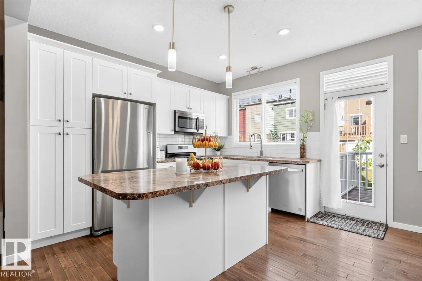 411 SIMMONDS Way