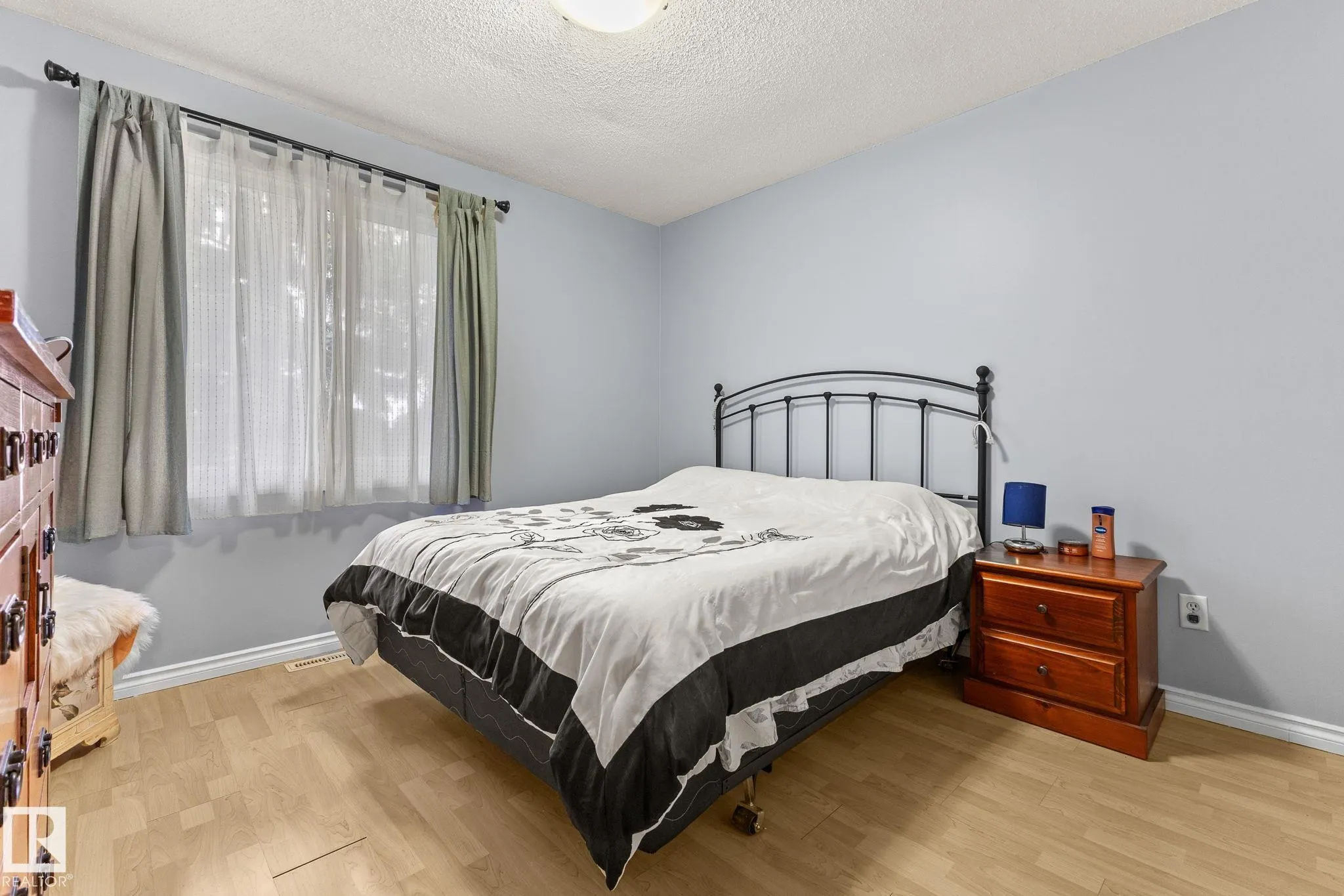582 LAKEWOOD Road