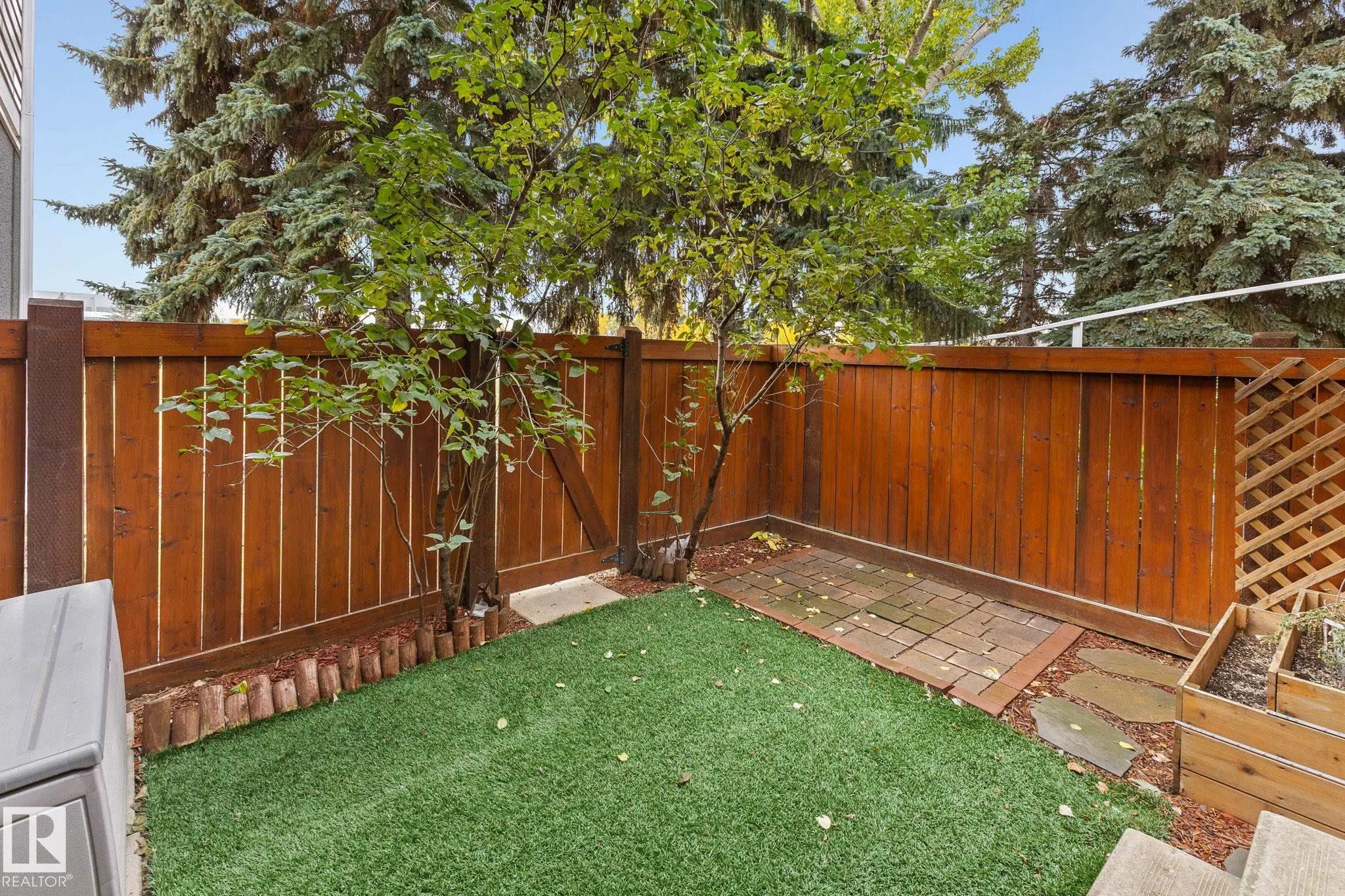 582 LAKEWOOD Road