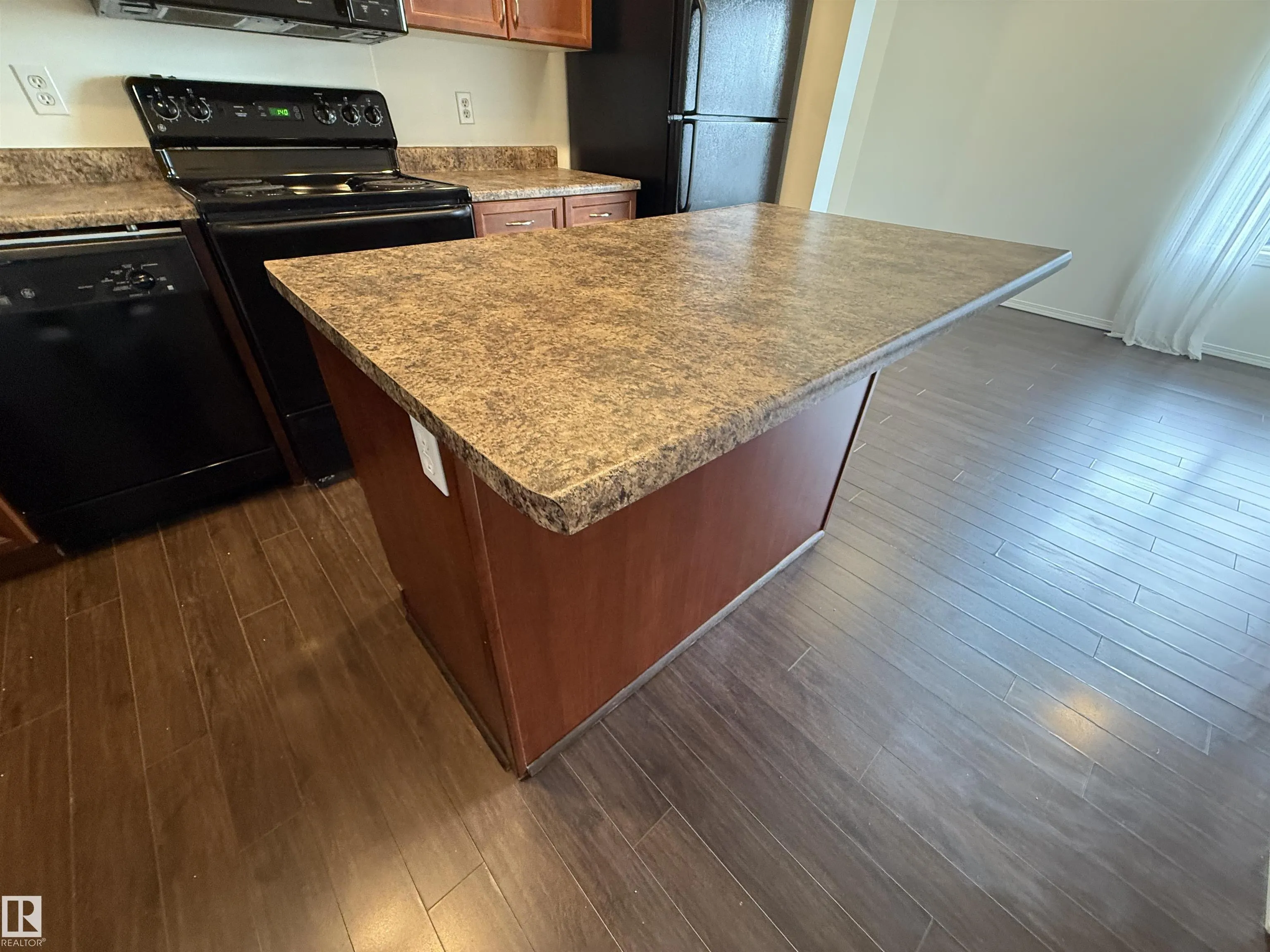 3075 TRELLE Crescent