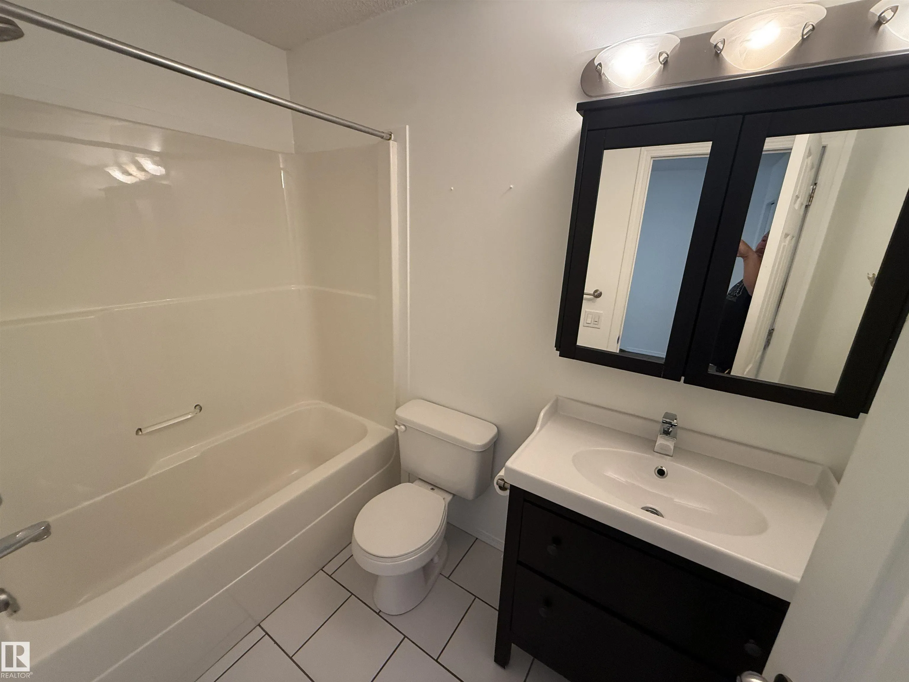3075 TRELLE Crescent