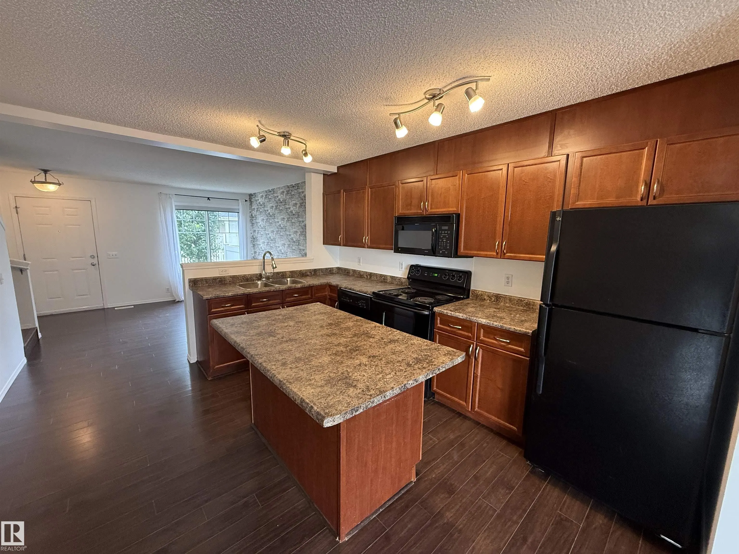 3075 TRELLE Crescent