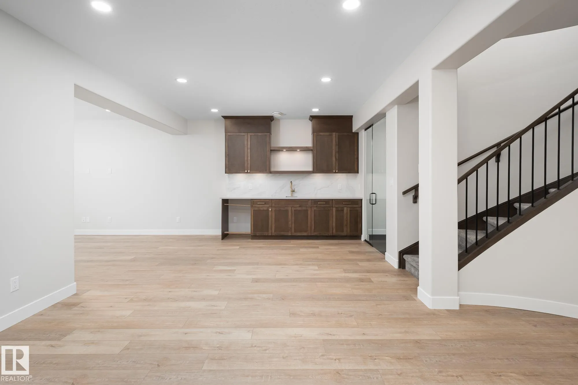 242 HAYS RIDGE Boulevard