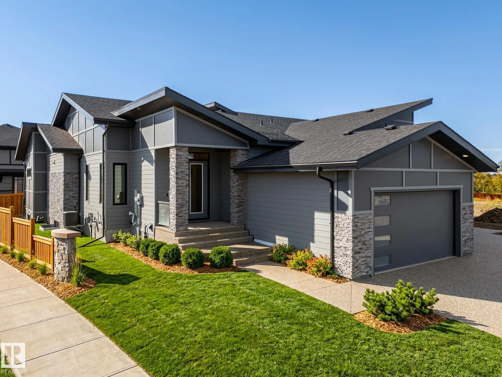 242 HAYS RIDGE Boulevard