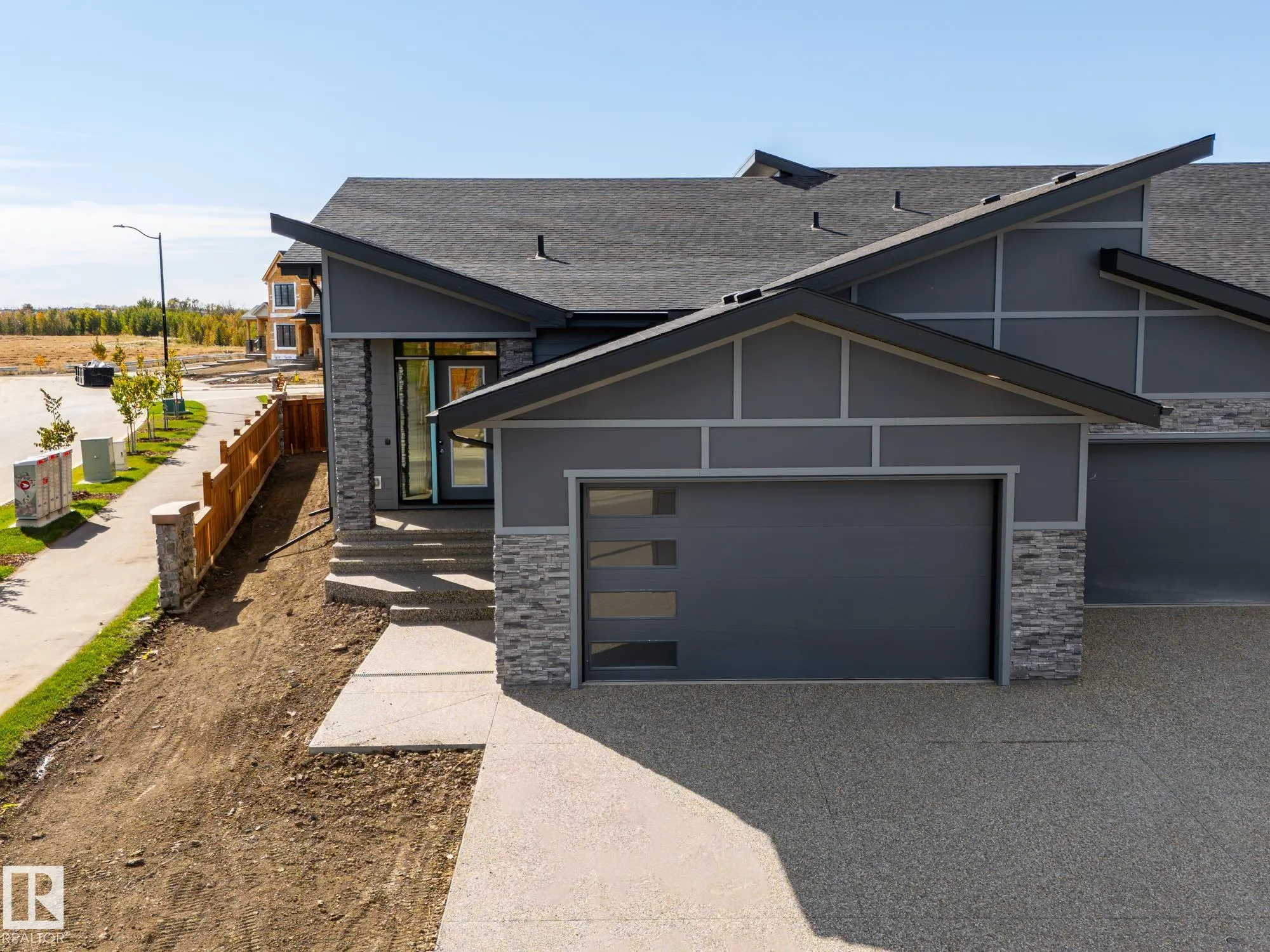 242 HAYS RIDGE Boulevard