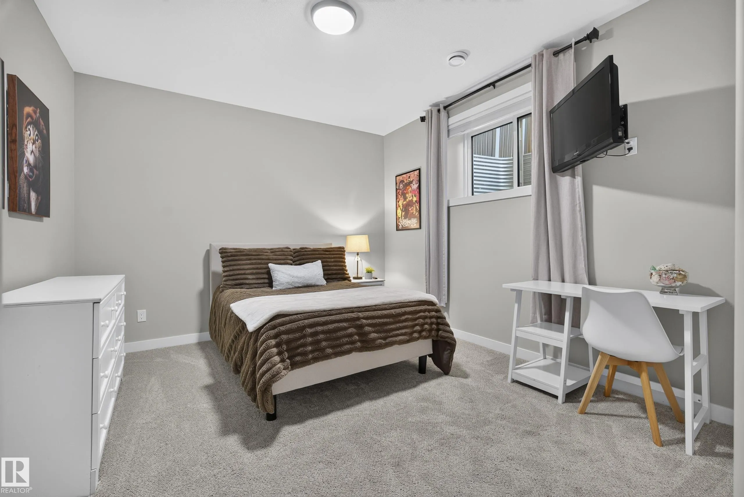 55 EDGEFIELD Way