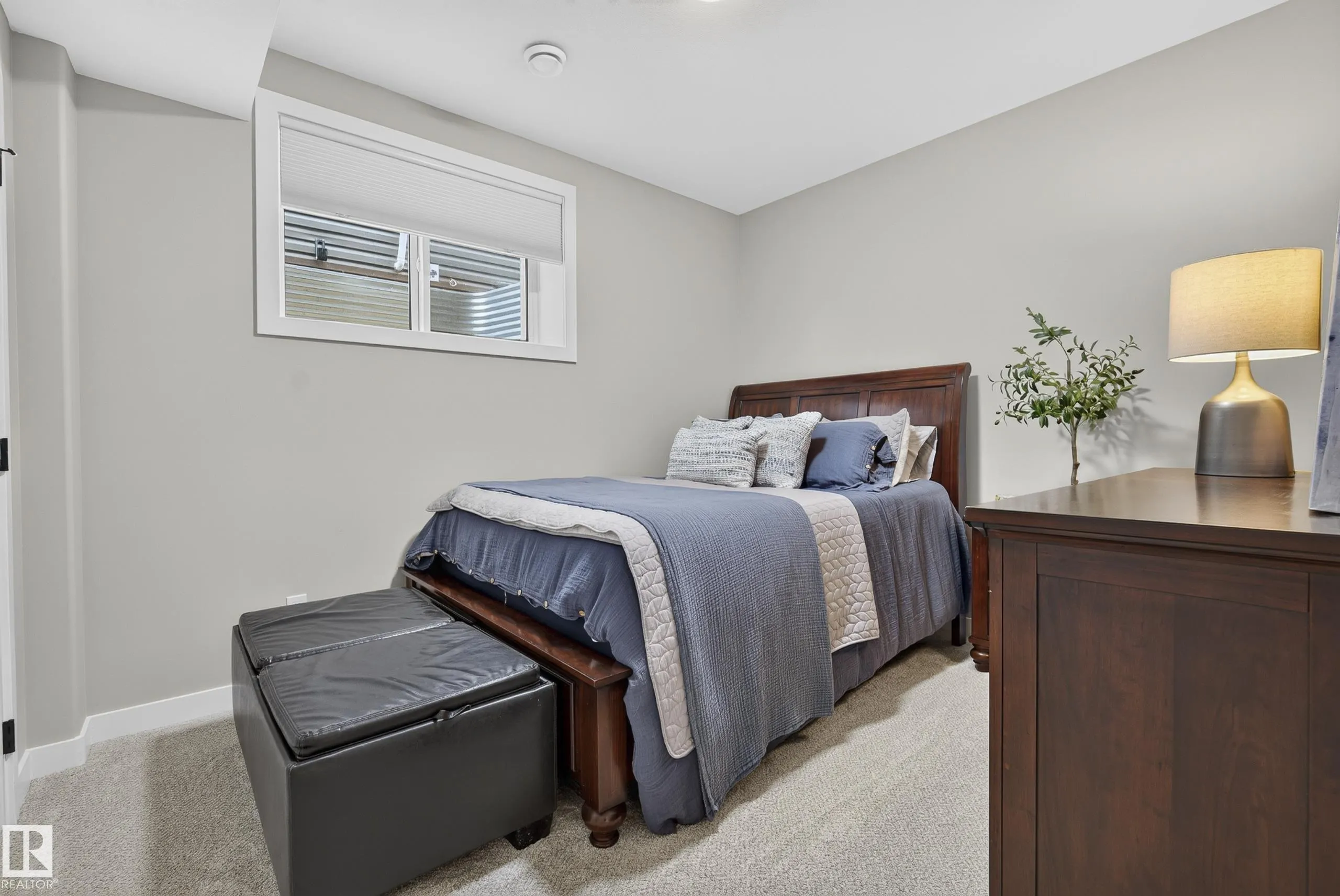 55 EDGEFIELD Way