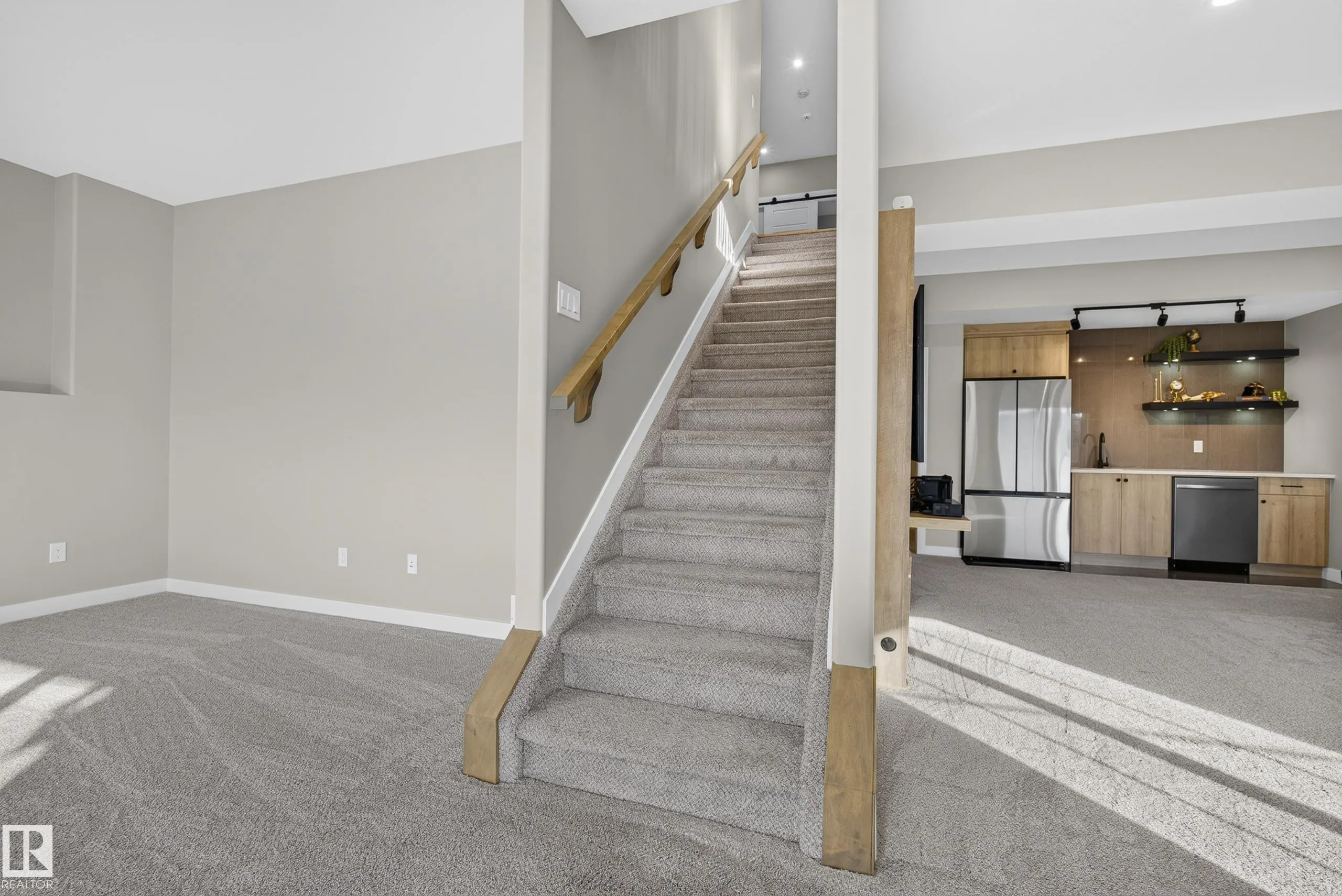 55 EDGEFIELD Way