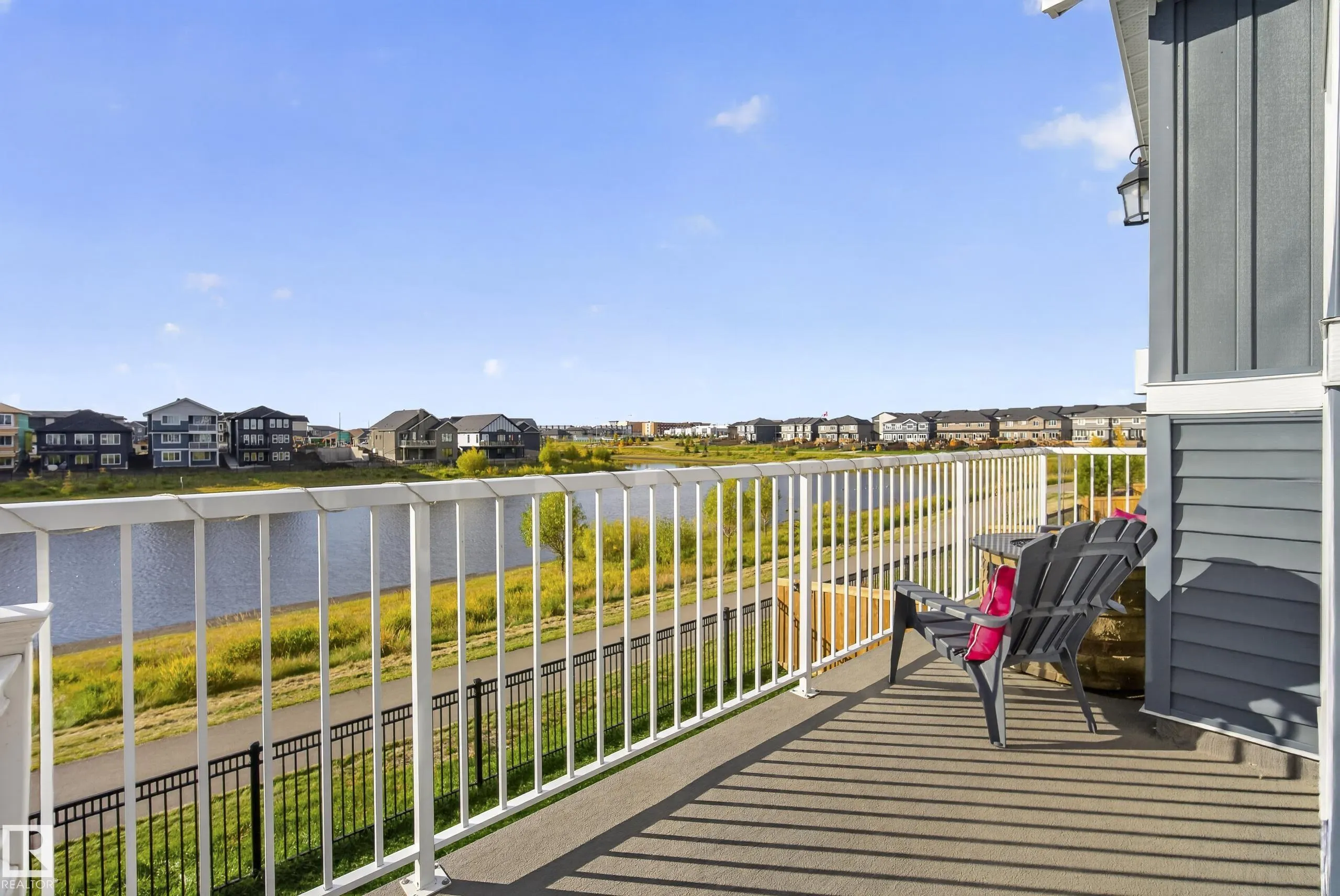 55 EDGEFIELD Way