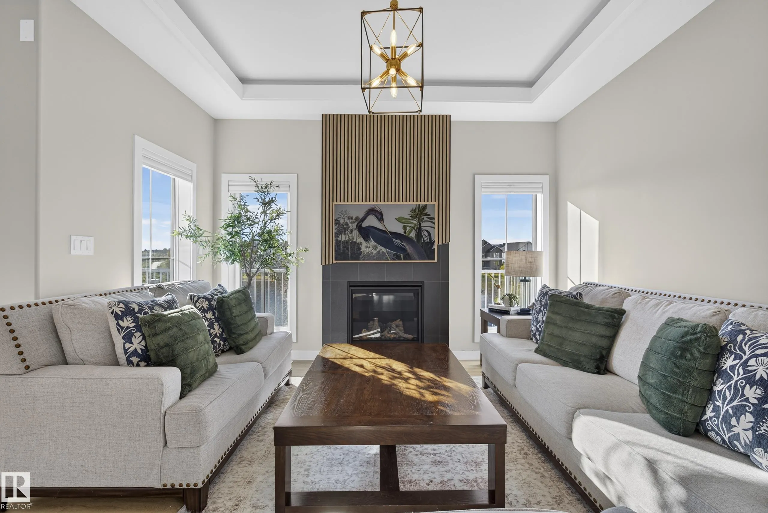 55 EDGEFIELD Way