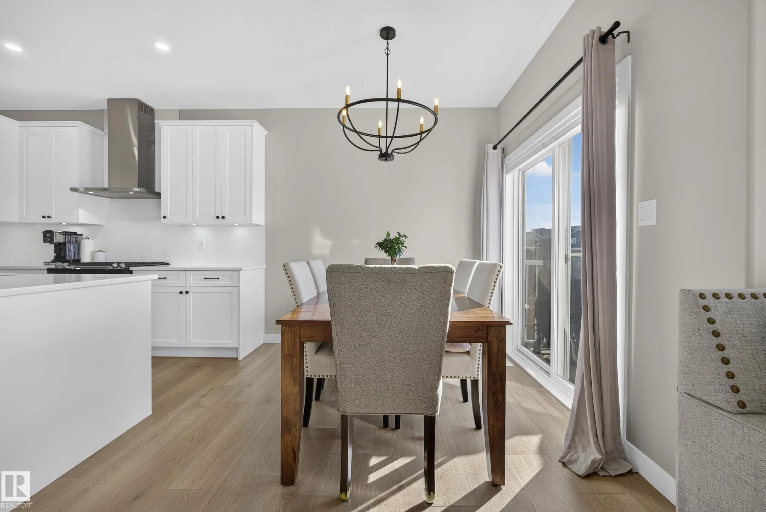 55 EDGEFIELD Way