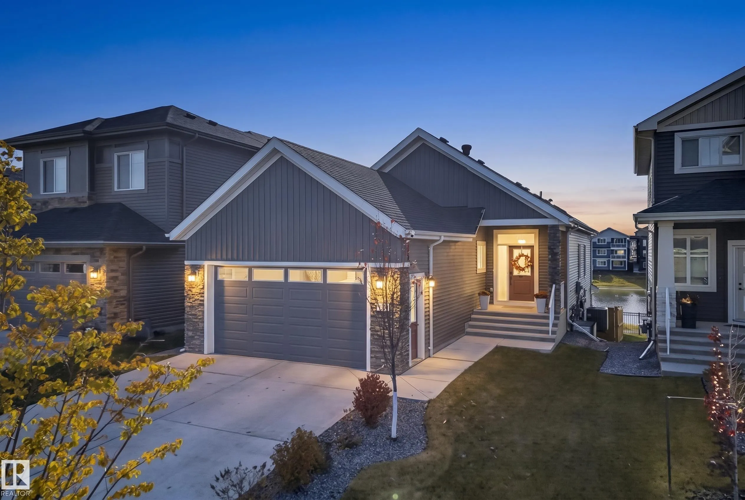 55 EDGEFIELD Way