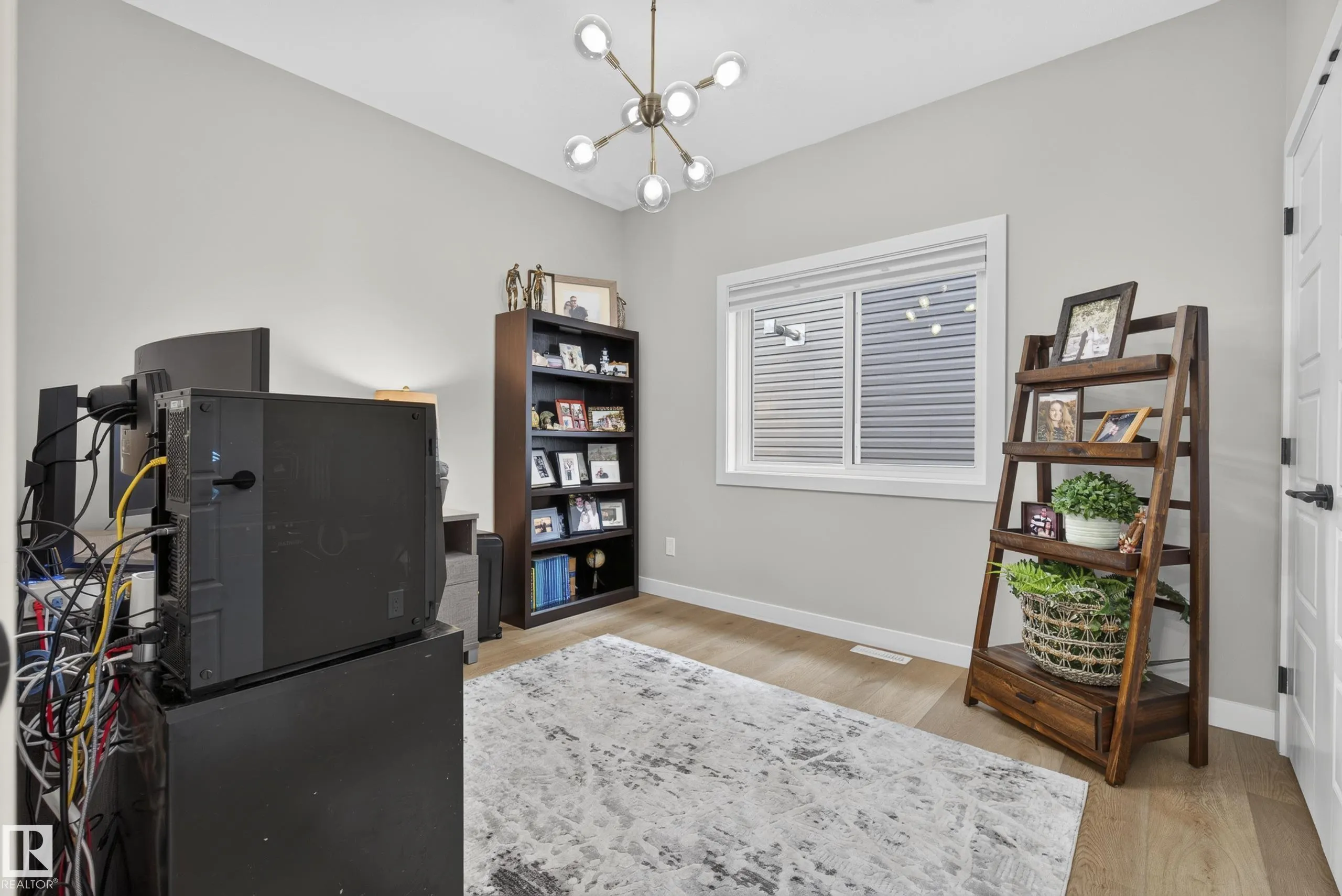 55 EDGEFIELD Way