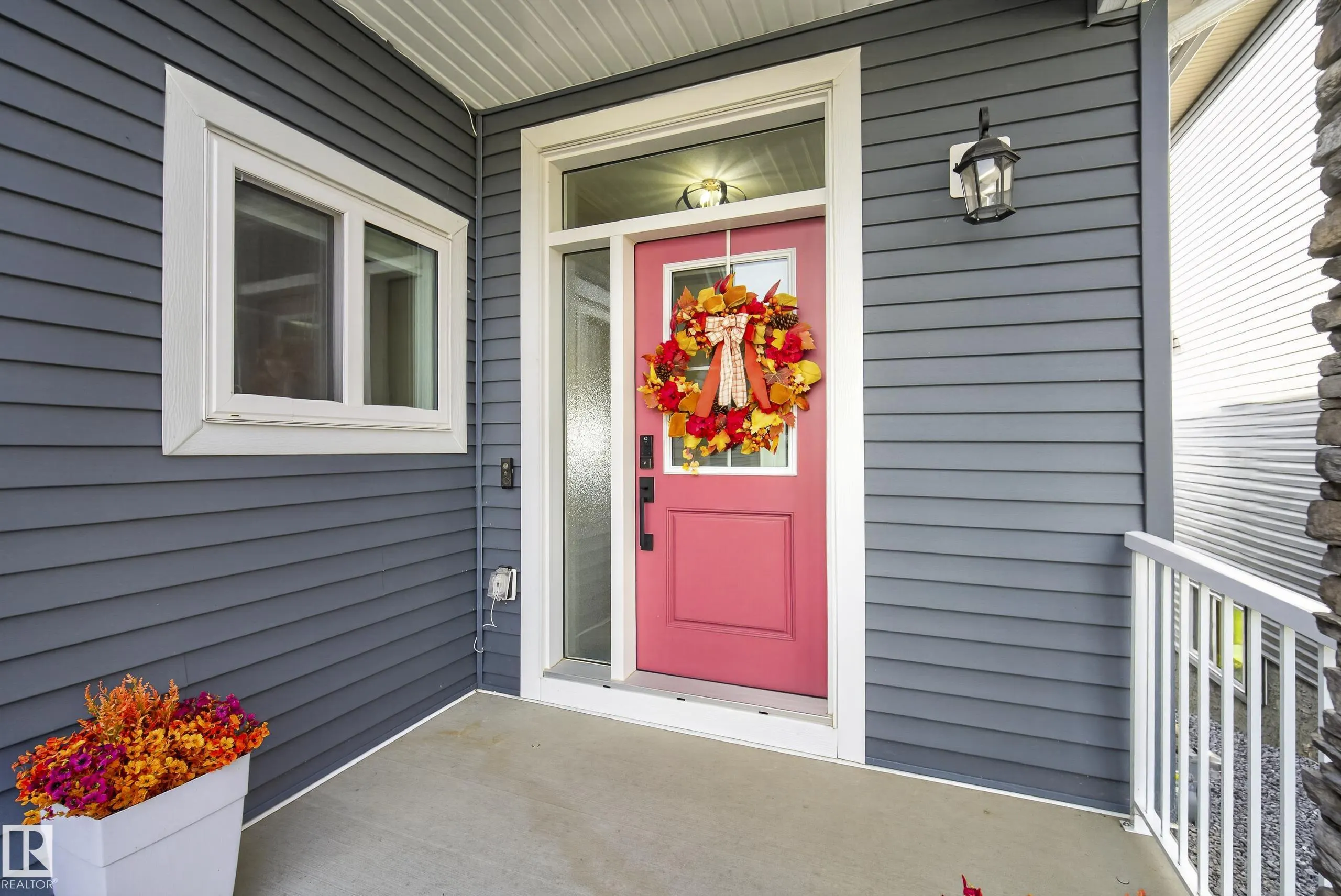 55 EDGEFIELD Way