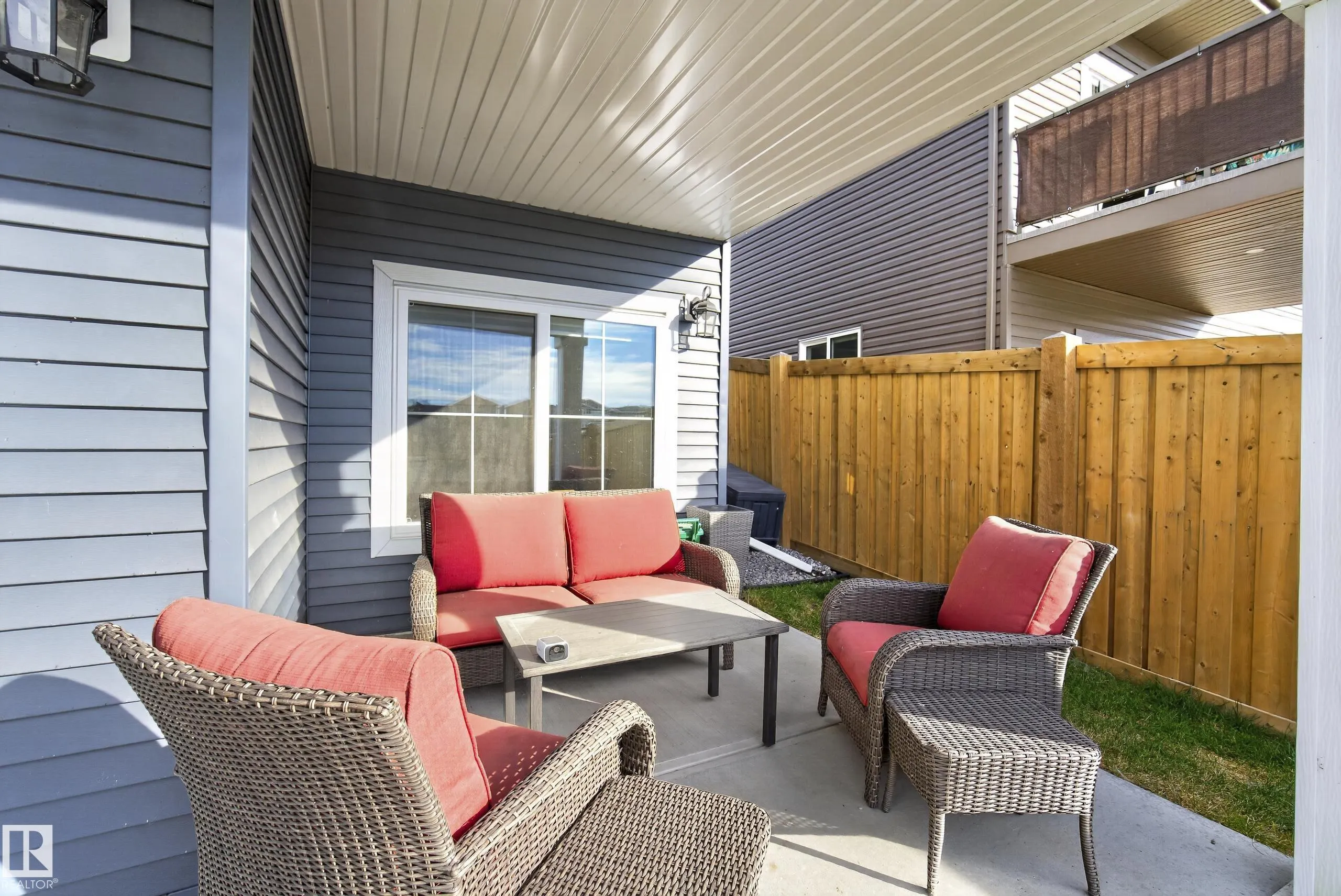 55 EDGEFIELD Way