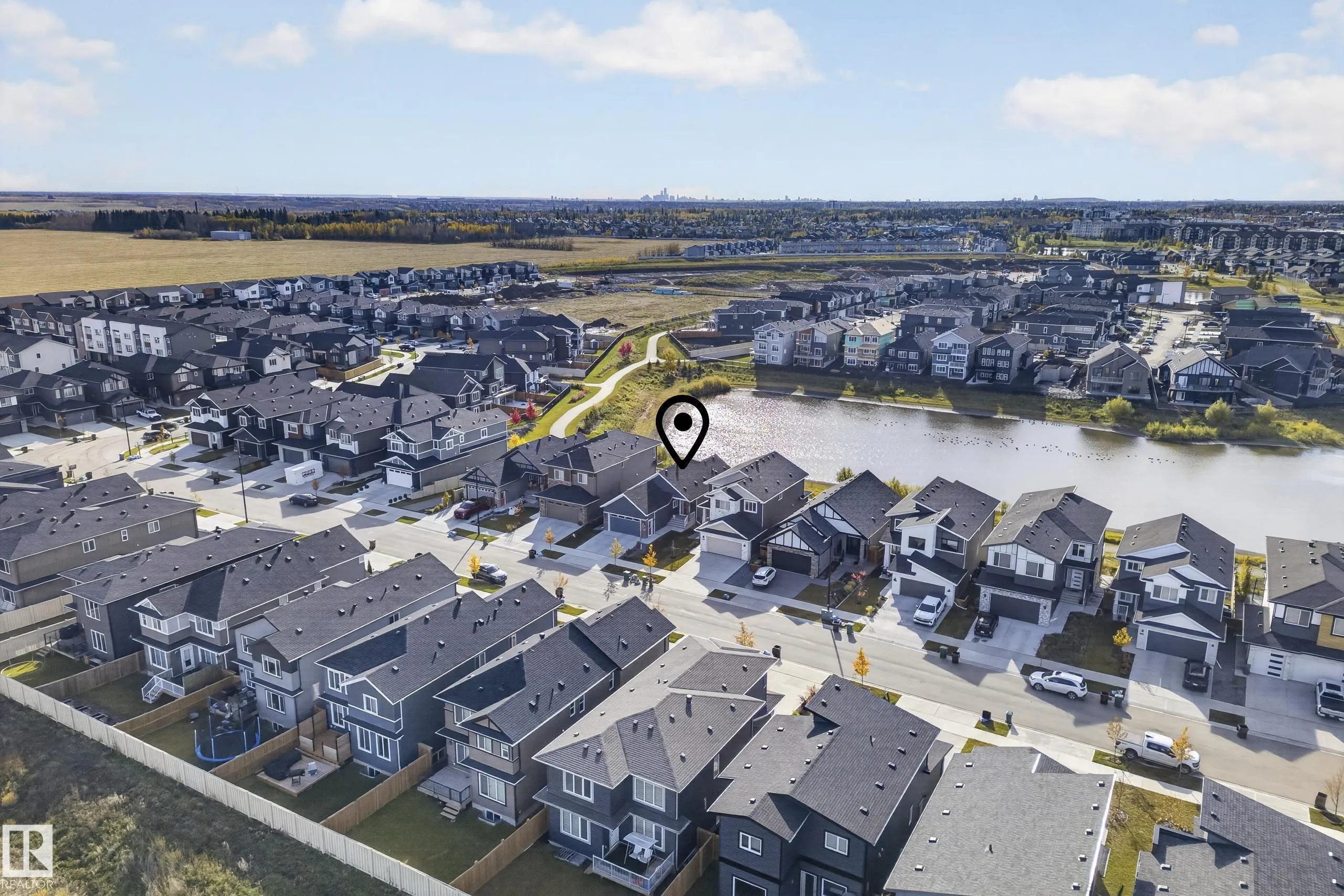 55 EDGEFIELD Way