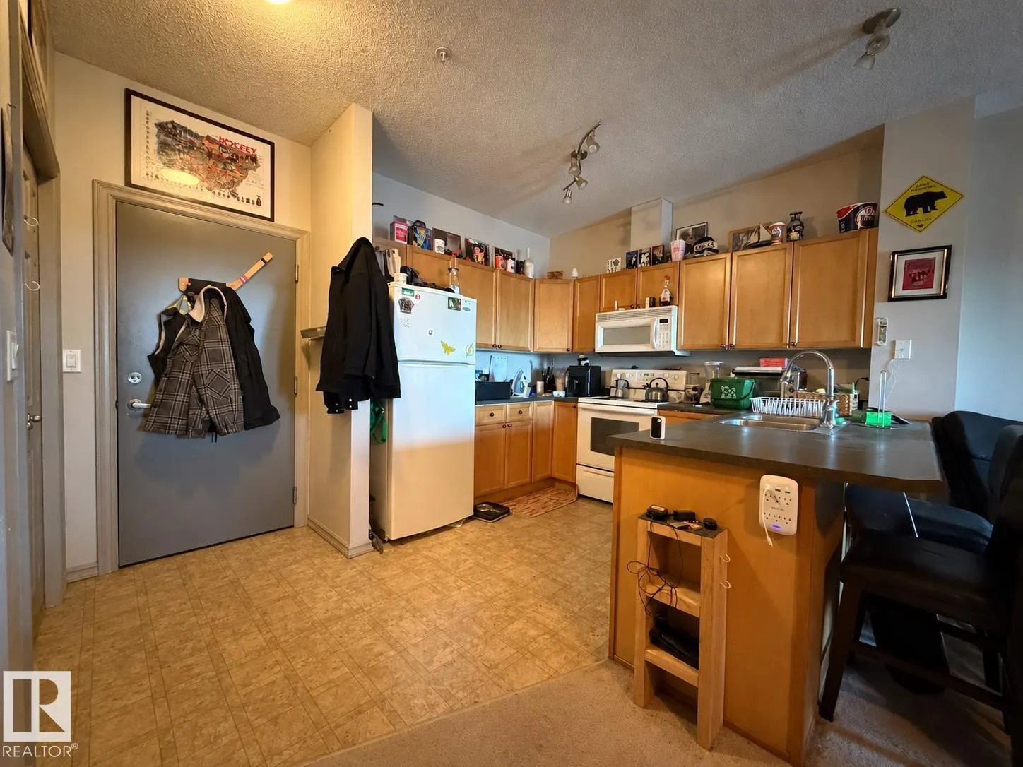 226 MACEWAN Road