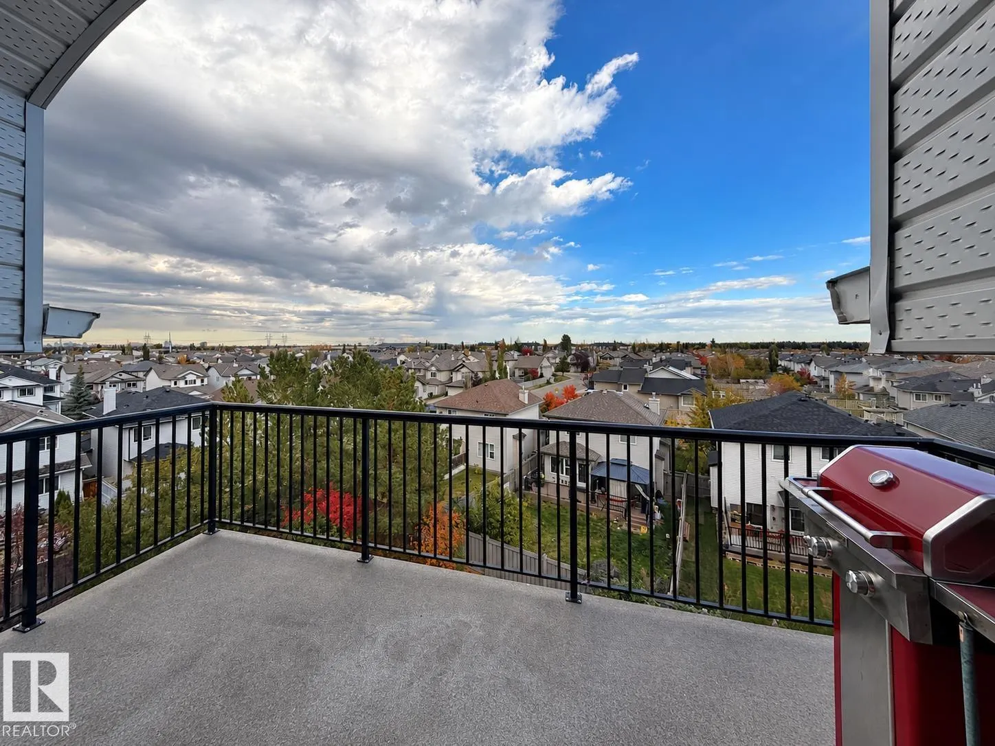 226 MACEWAN Road