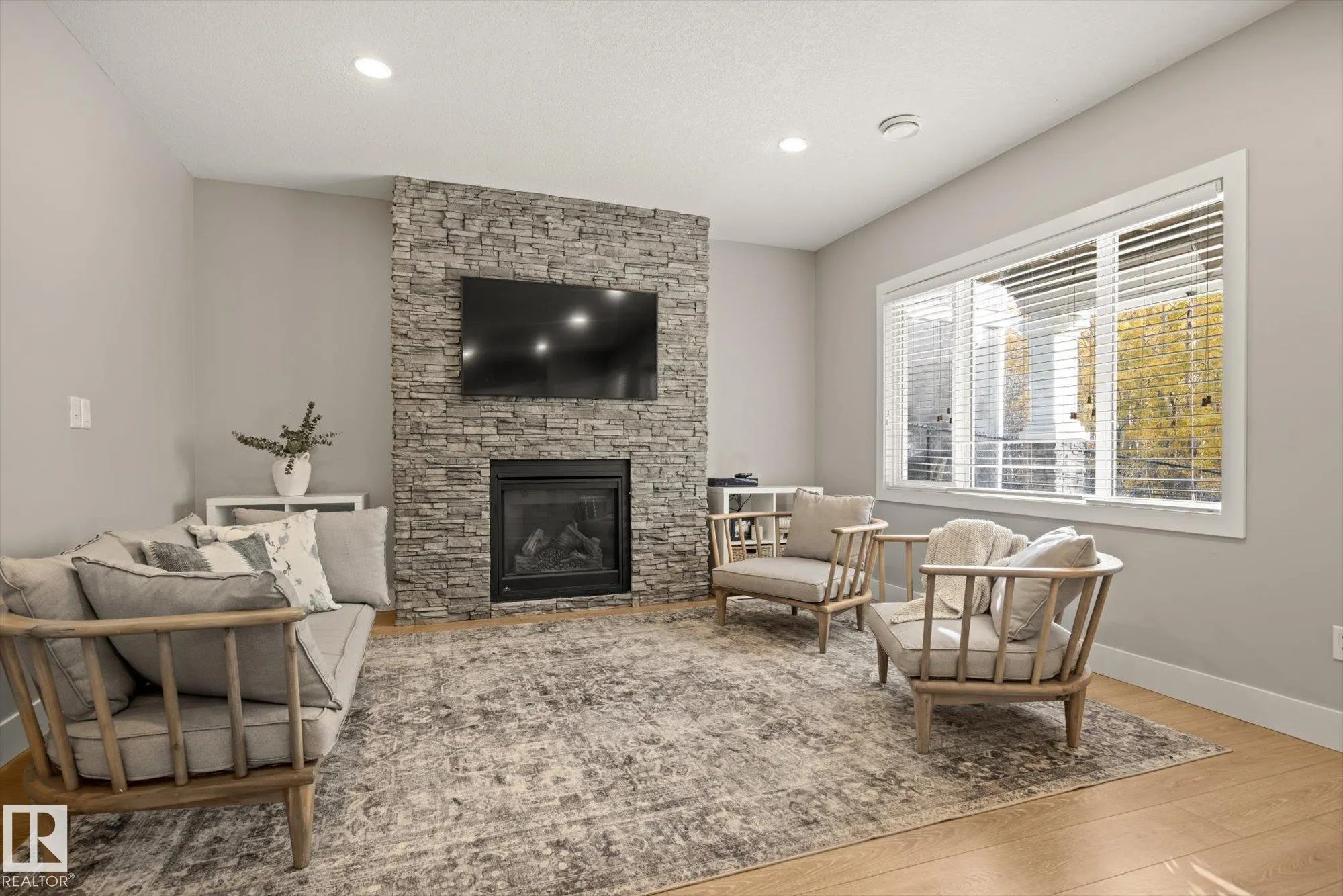 3363 CHICKADEE Drive