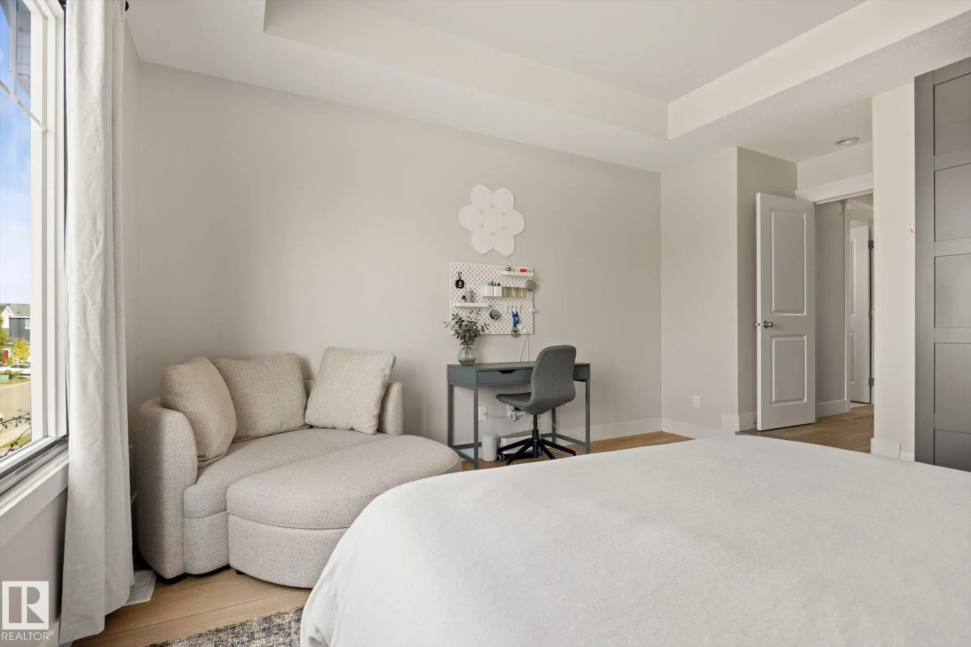 3363 CHICKADEE Drive