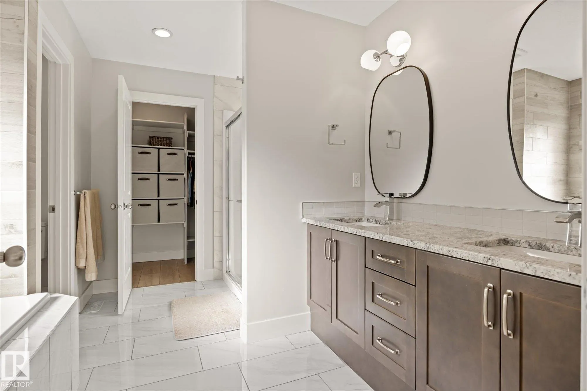 3363 CHICKADEE Drive