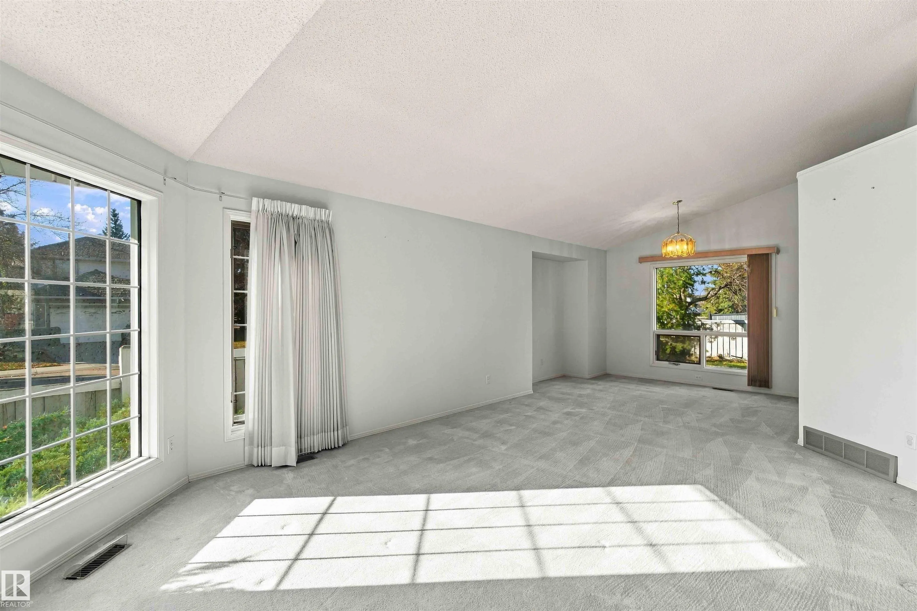 602 Forest Lane