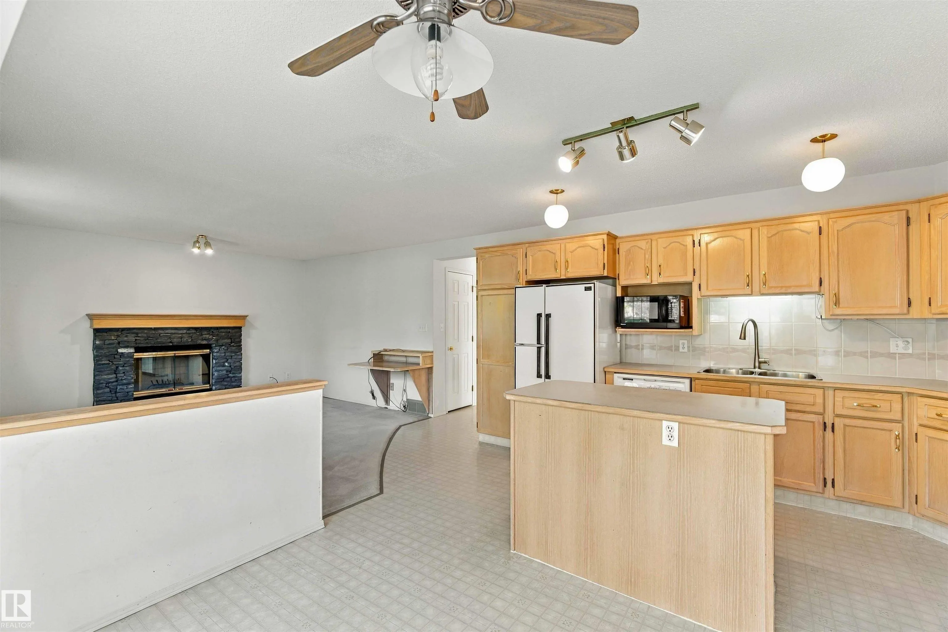 602 Forest Lane